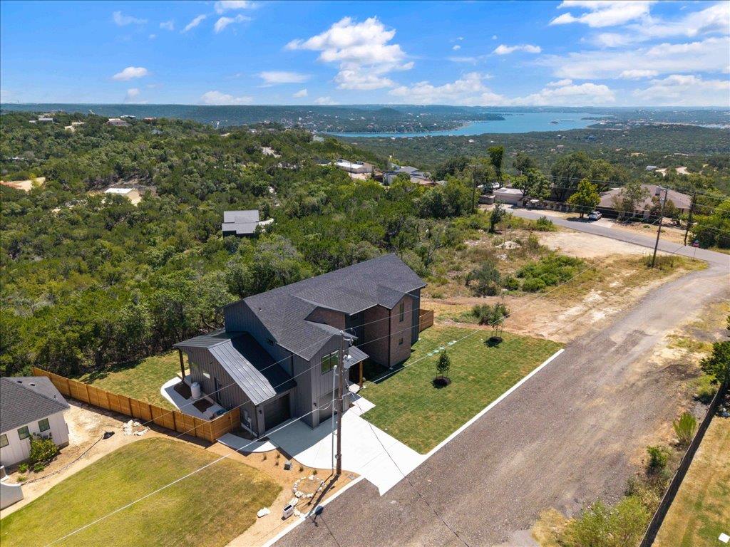 8609 Nina Ln, Jonestown, TX 78645