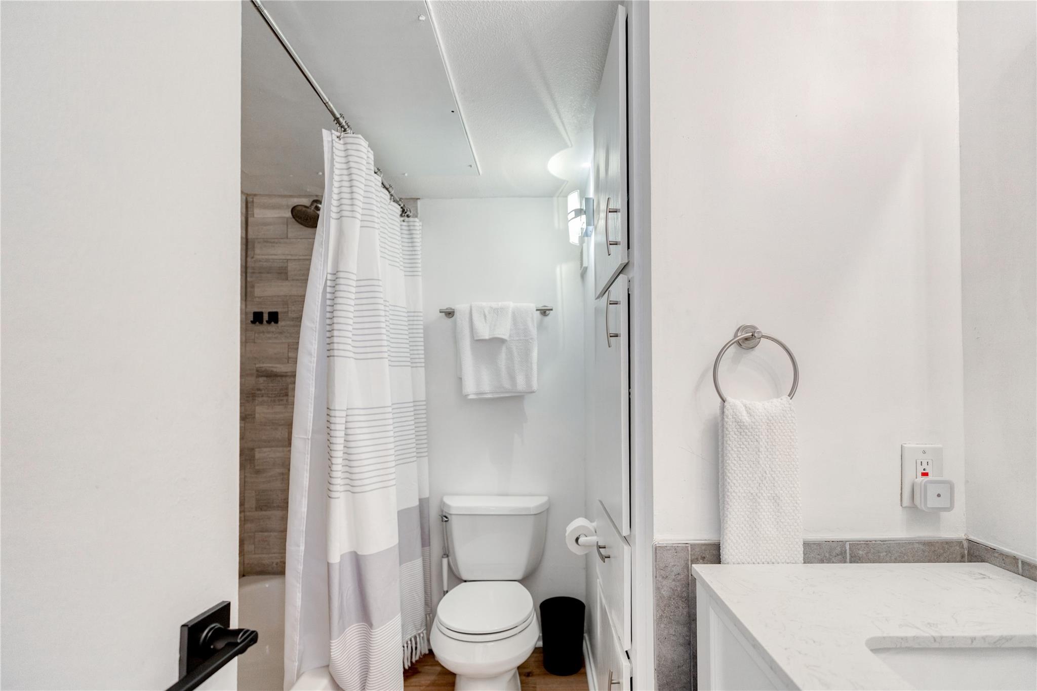 6903 Deatonhill Dr # 23, Austin, TX 78745