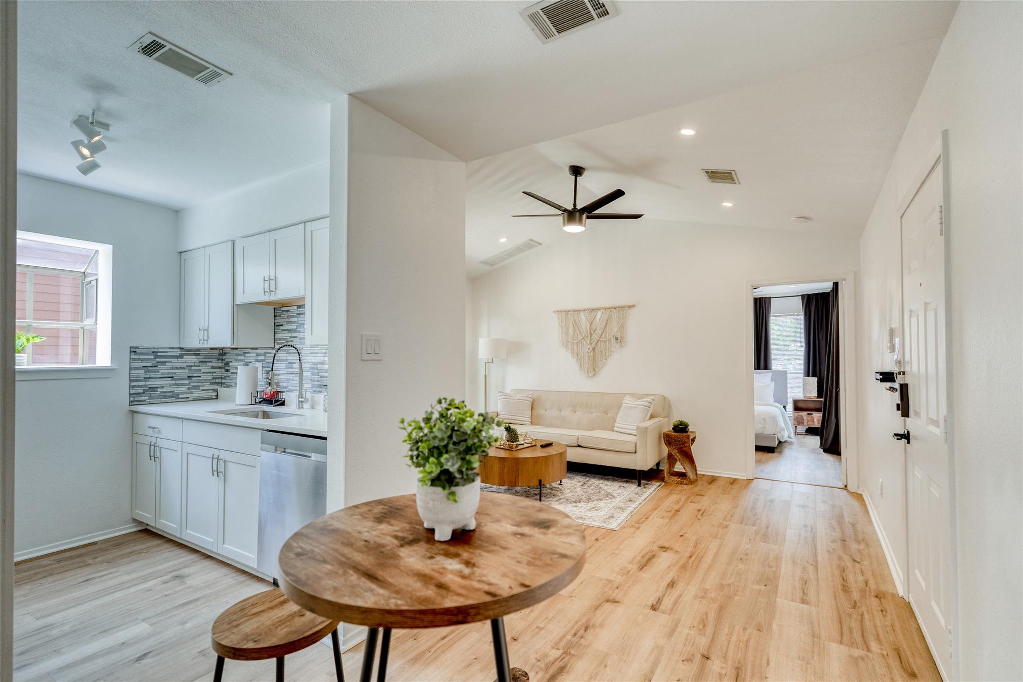 6903 Deatonhill Dr # 23, Austin, TX 78745