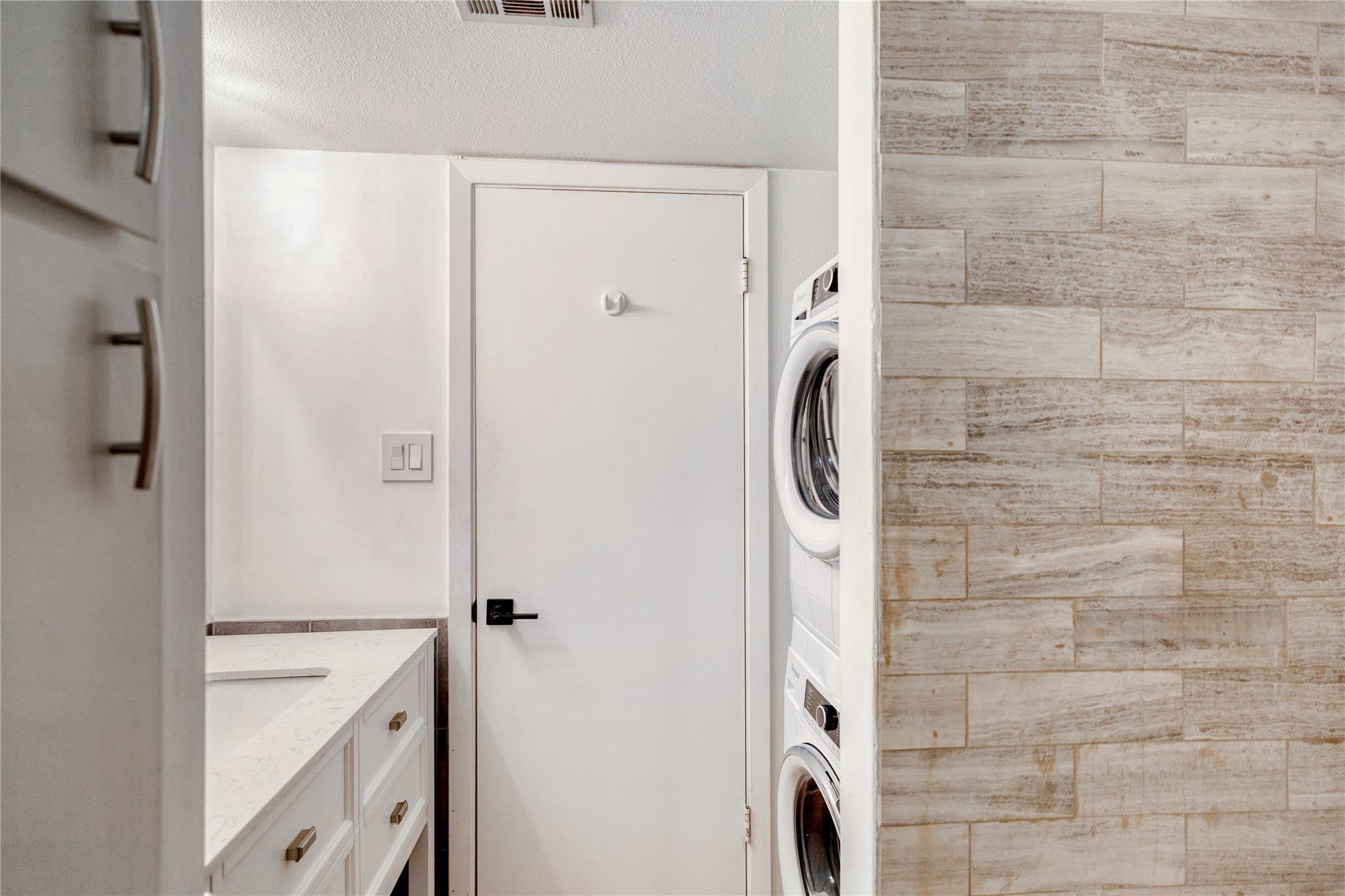 6903 Deatonhill Dr # 23, Austin, TX 78745