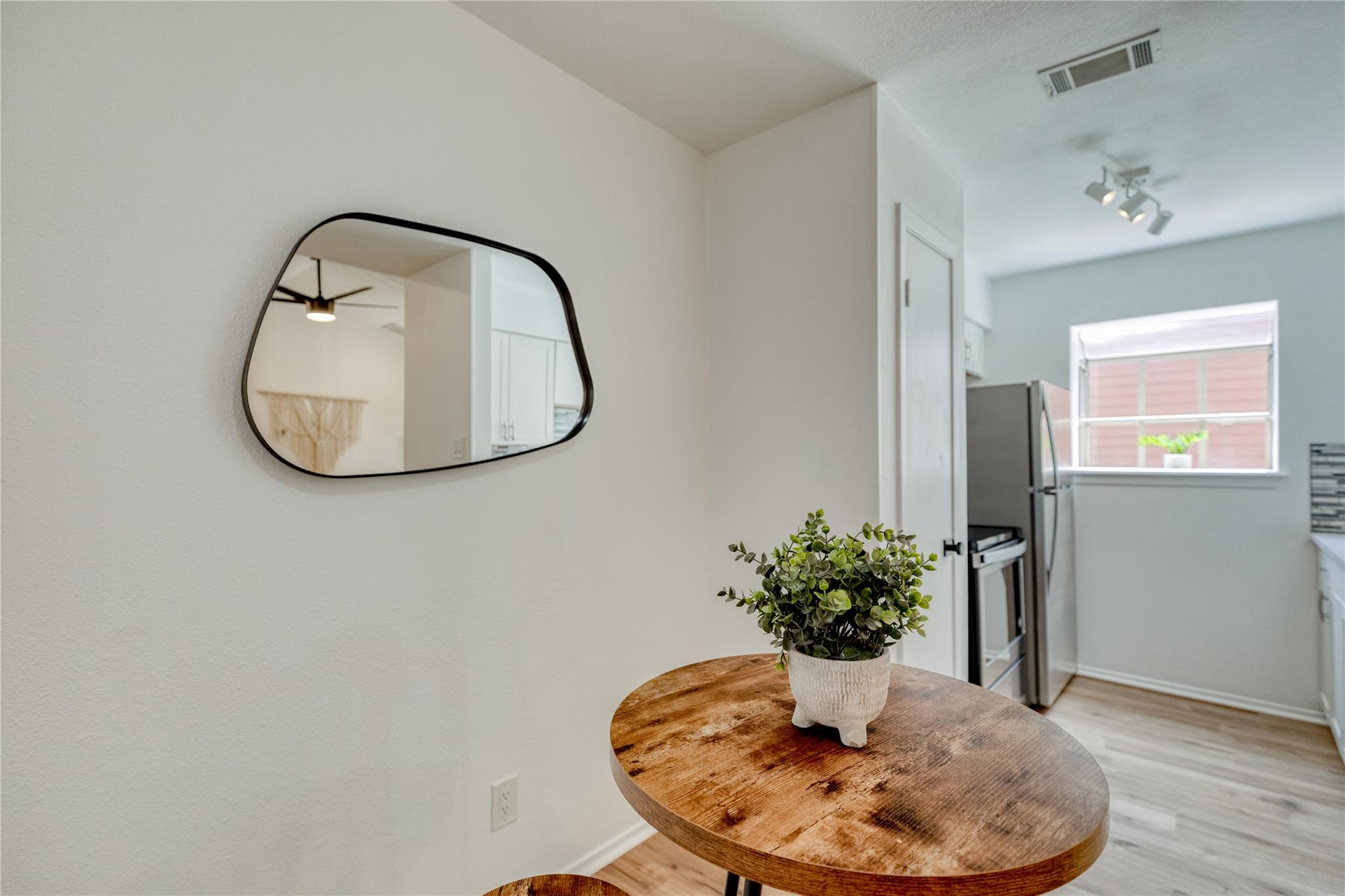 6903 Deatonhill Dr # 23, Austin, TX 78745