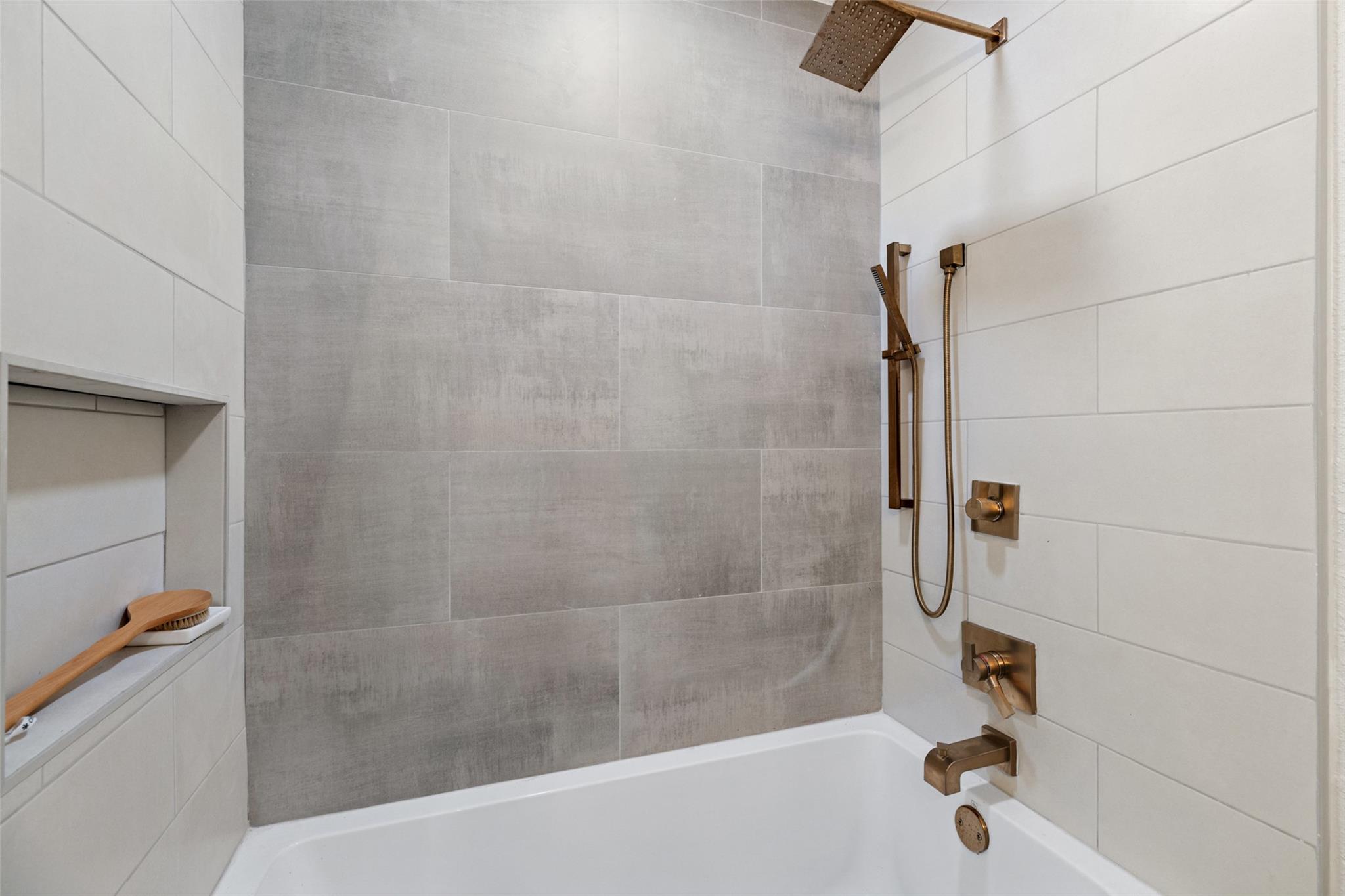 6303 Shadow Valley Dr, Austin, TX 78731