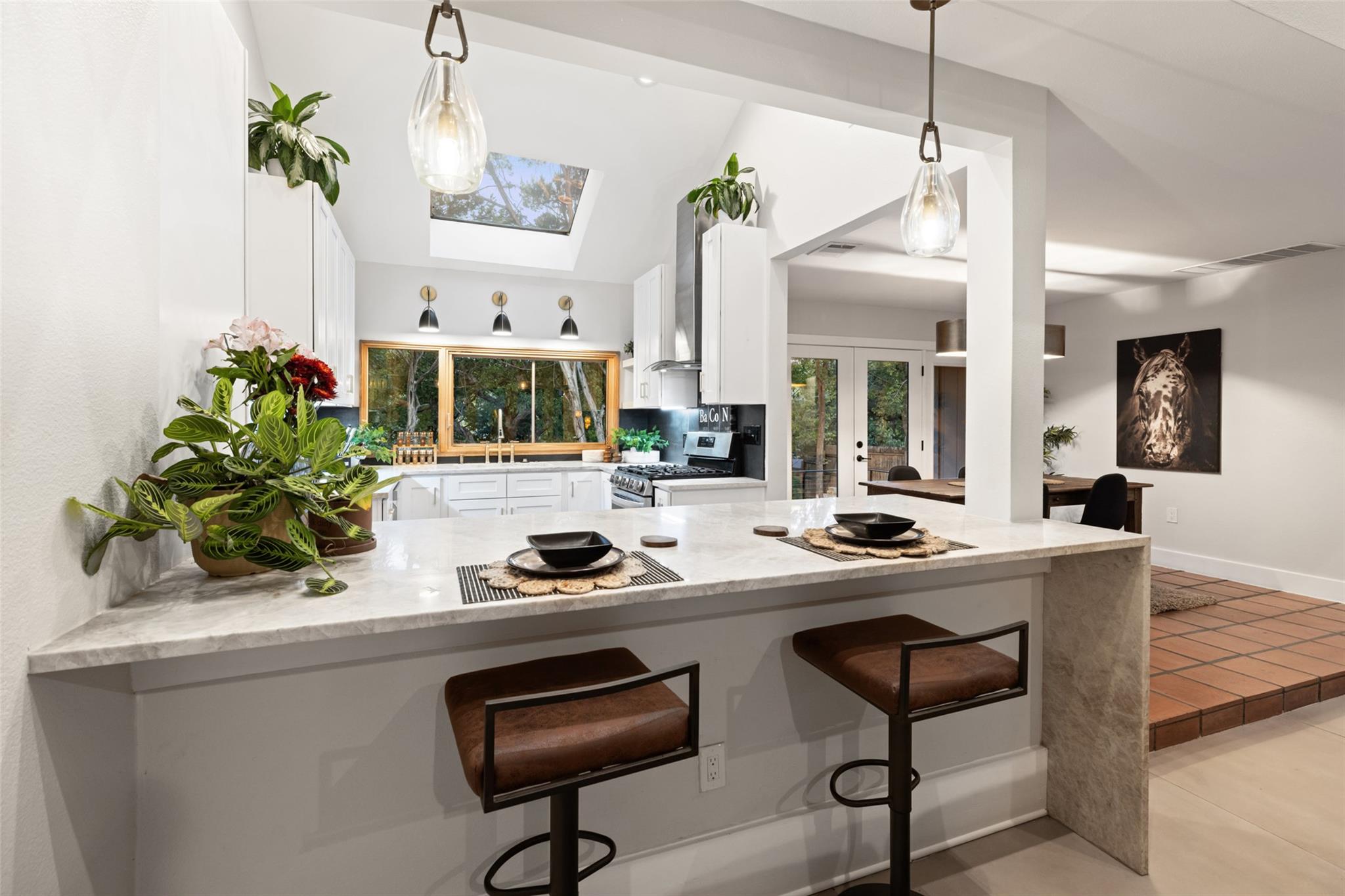 6303 Shadow Valley Dr, Austin, TX 78731