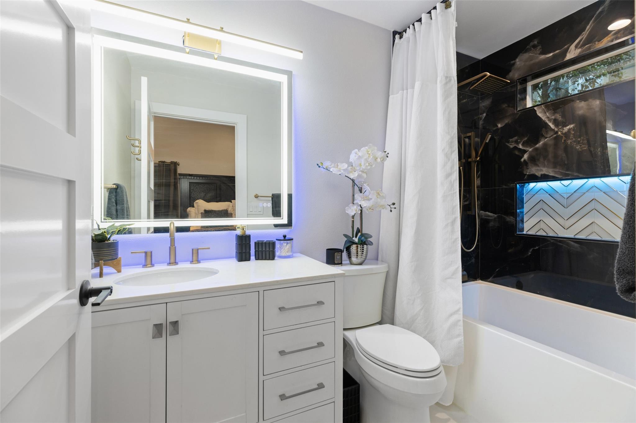 6303 Shadow Valley Dr, Austin, TX 78731