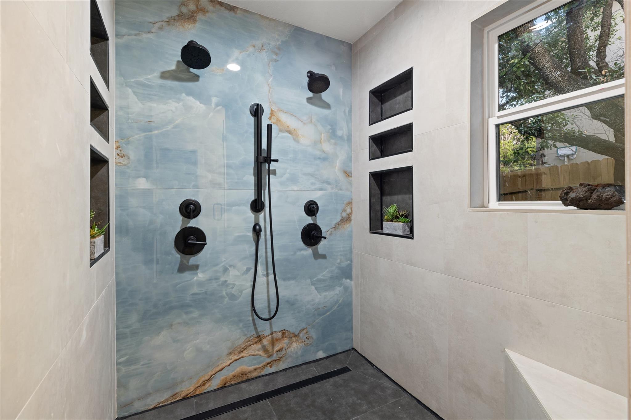 6303 Shadow Valley Dr, Austin, TX 78731