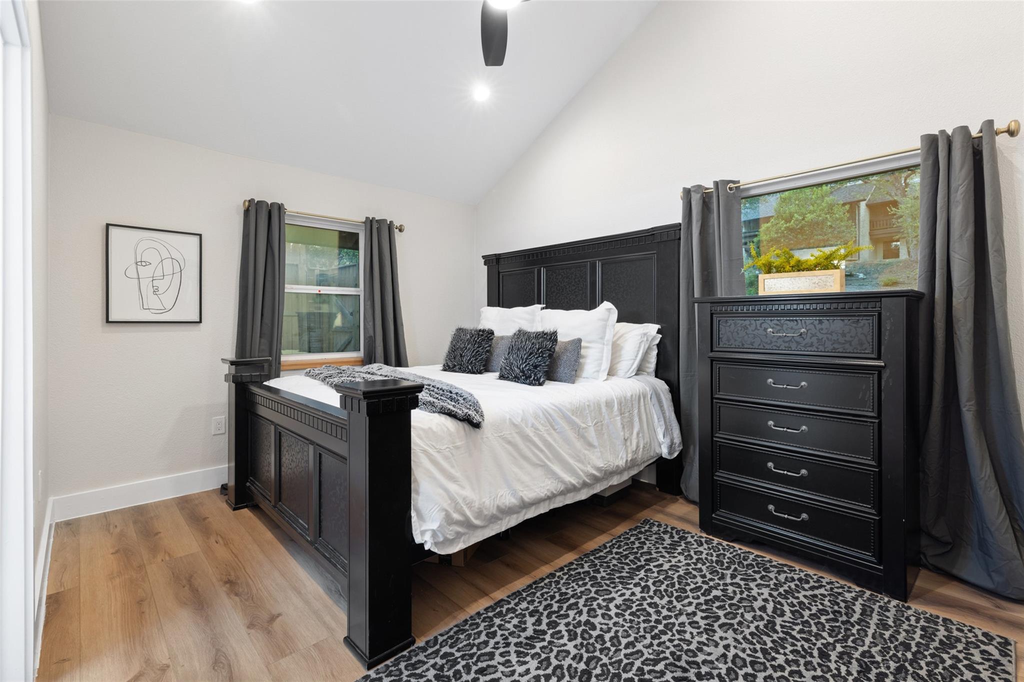 6303 Shadow Valley Dr, Austin, TX 78731