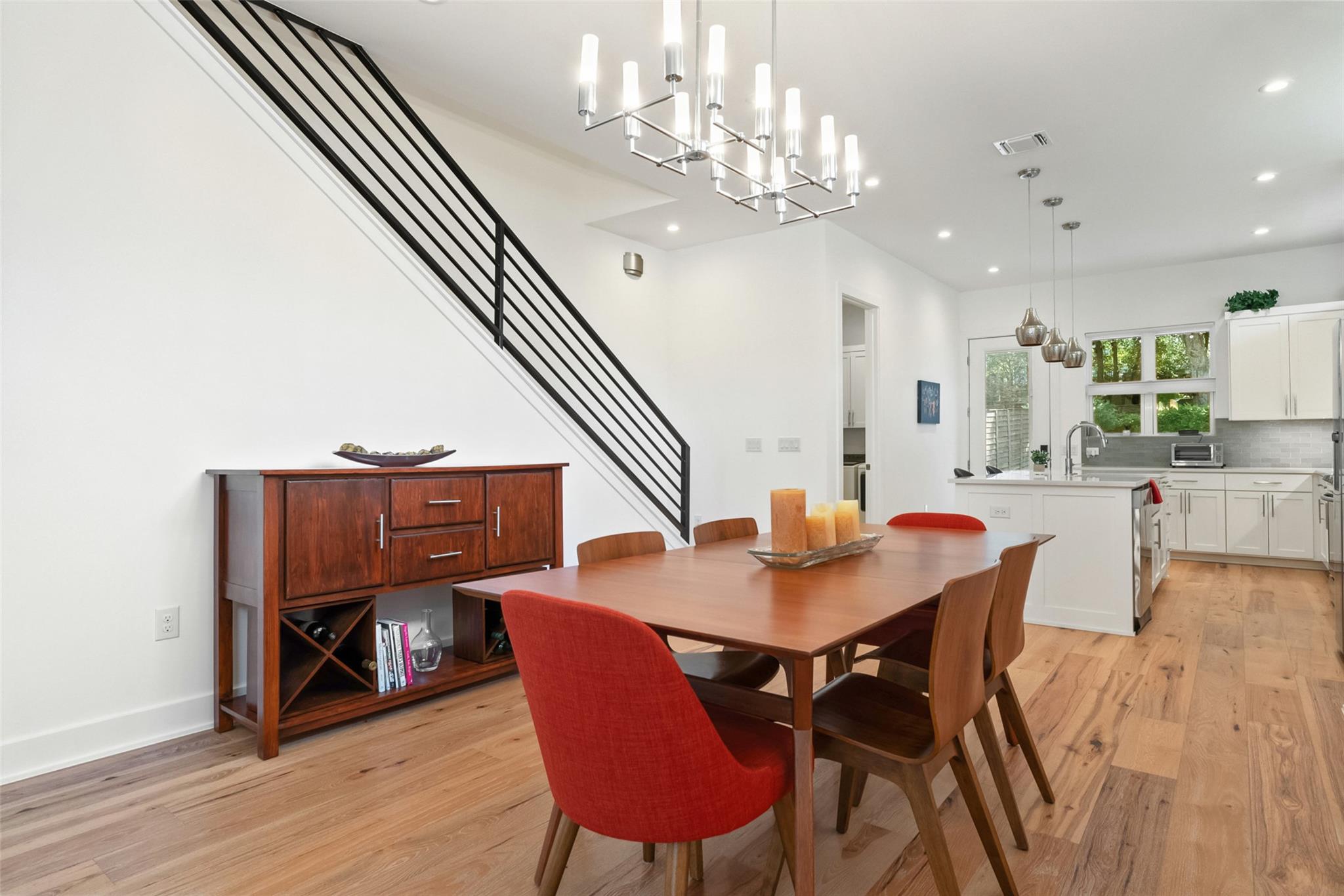 1411 Cometa St # A, Austin, TX 78721