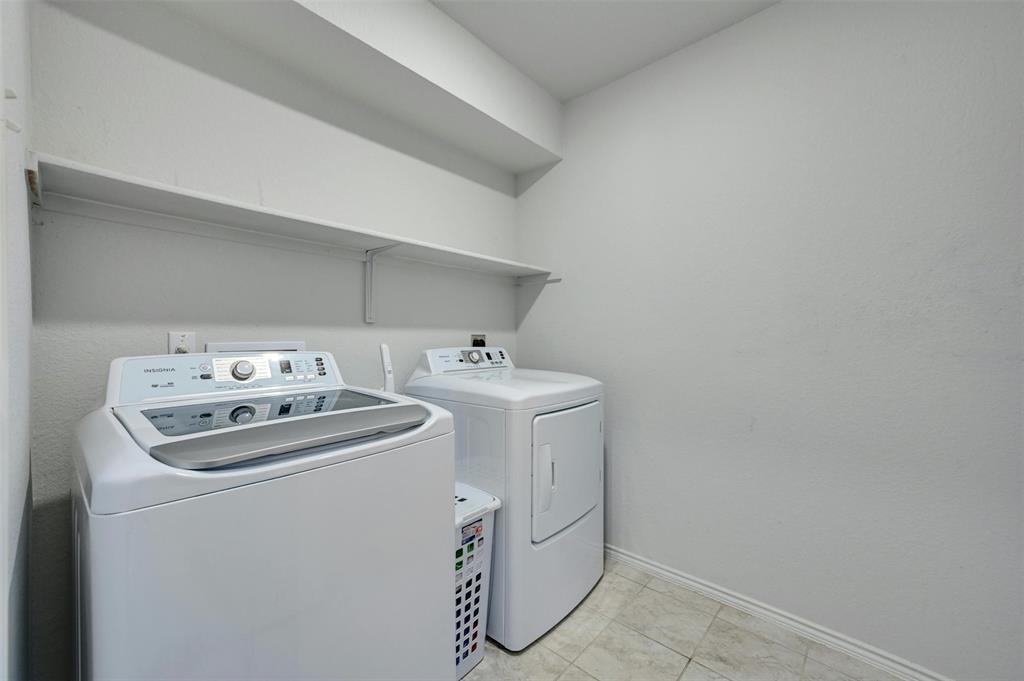 1045 Taggart Trl, Jarrell, TX 76537