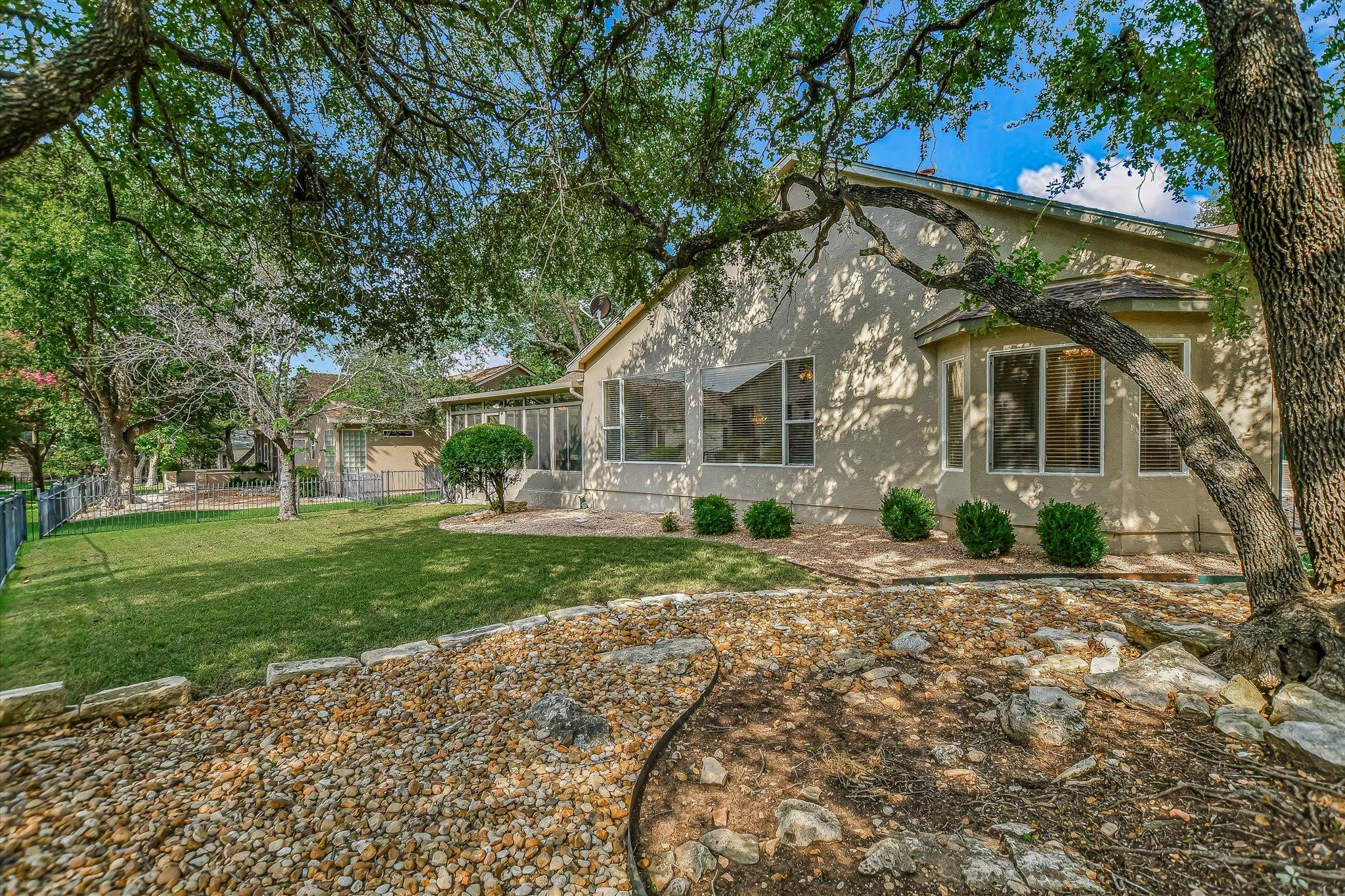 111 Great Frontier Dr, Georgetown, TX 78633