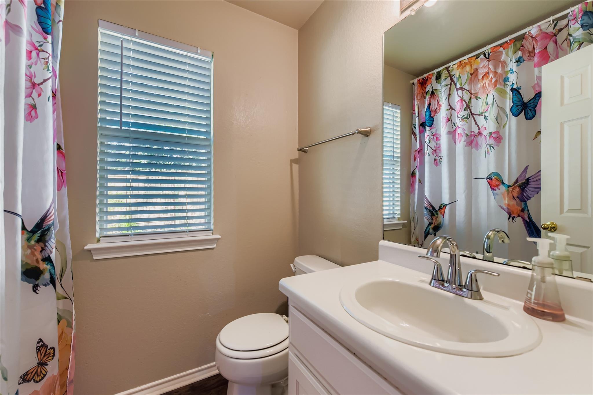 930 Panorama Dr, Dripping Springs, TX 78620