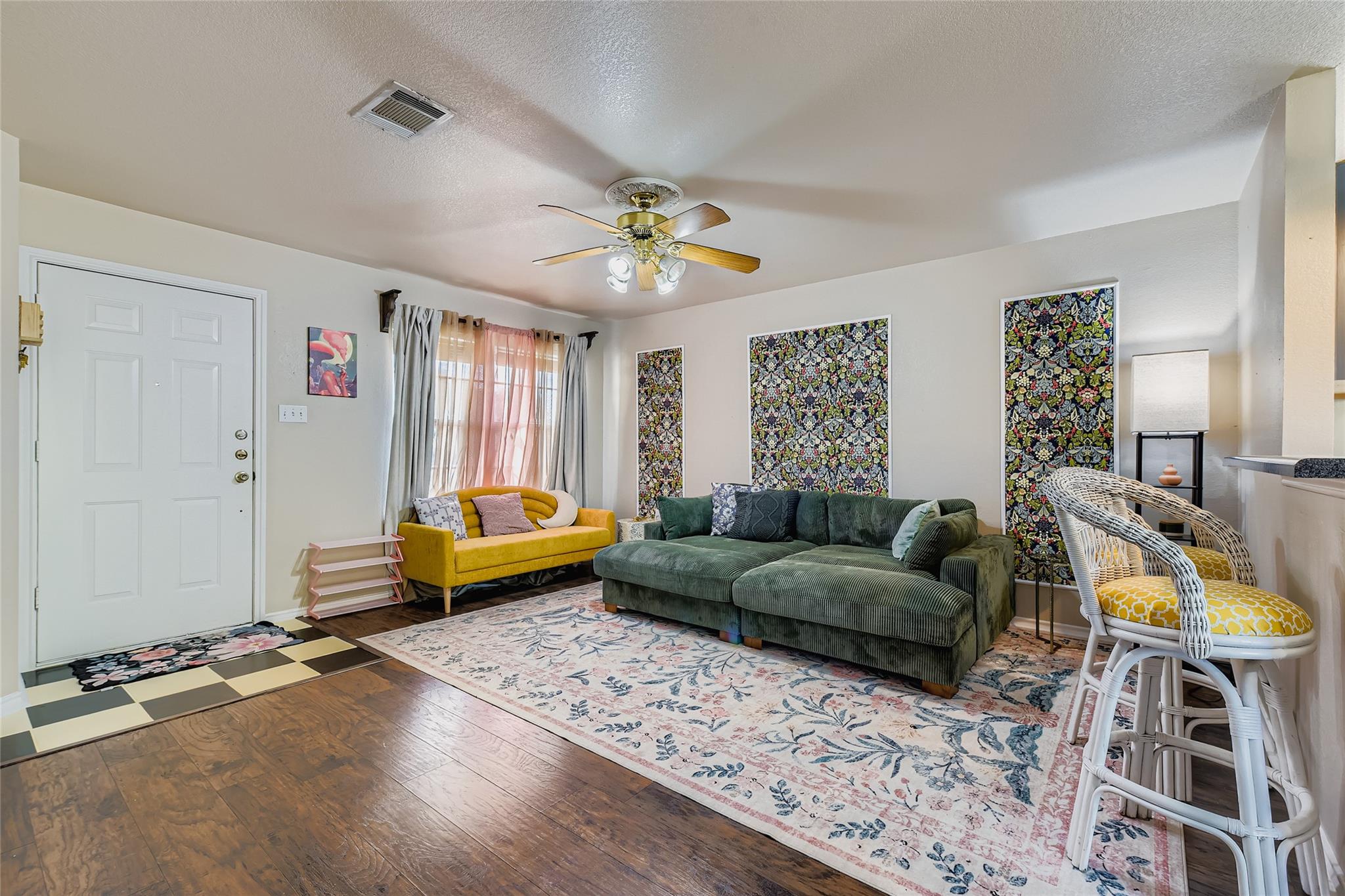 930 Panorama Dr, Dripping Springs, TX 78620