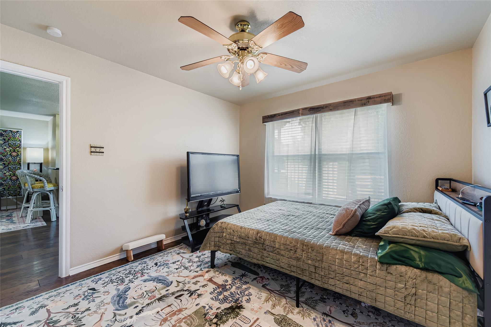 930 Panorama Dr, Dripping Springs, TX 78620