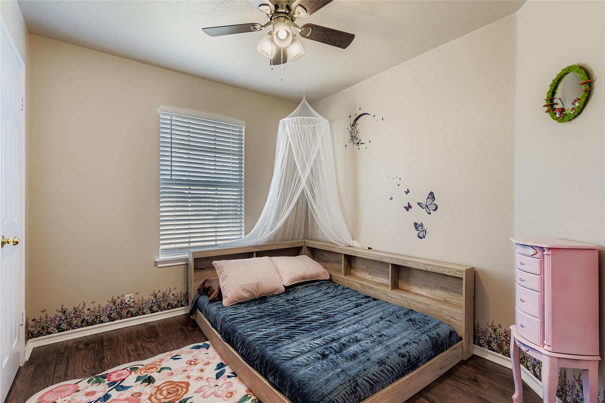 930 Panorama Dr, Dripping Springs, TX 78620