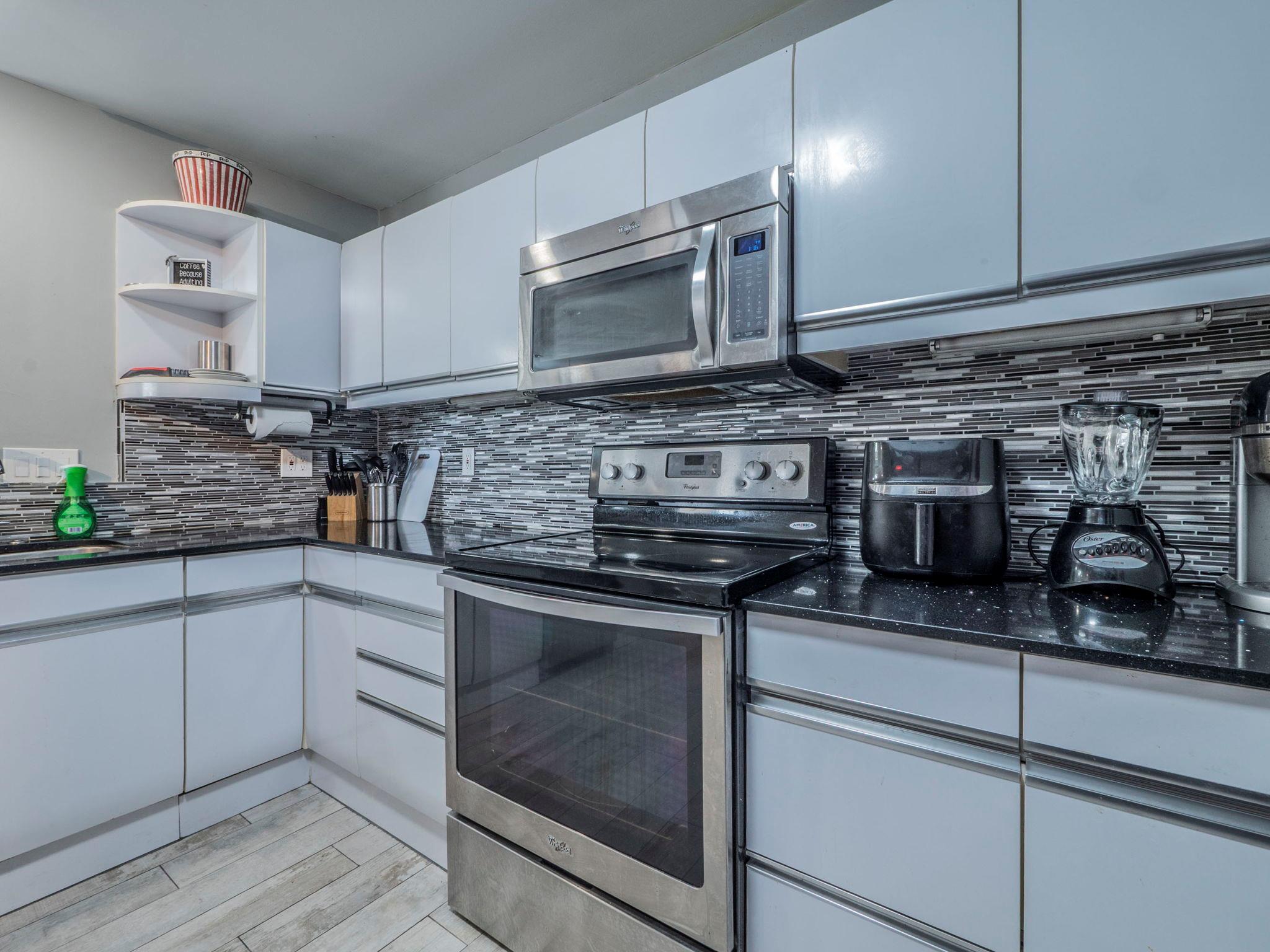 40 N Interstate 35 Highway # 4A4, Austin, TX 78701