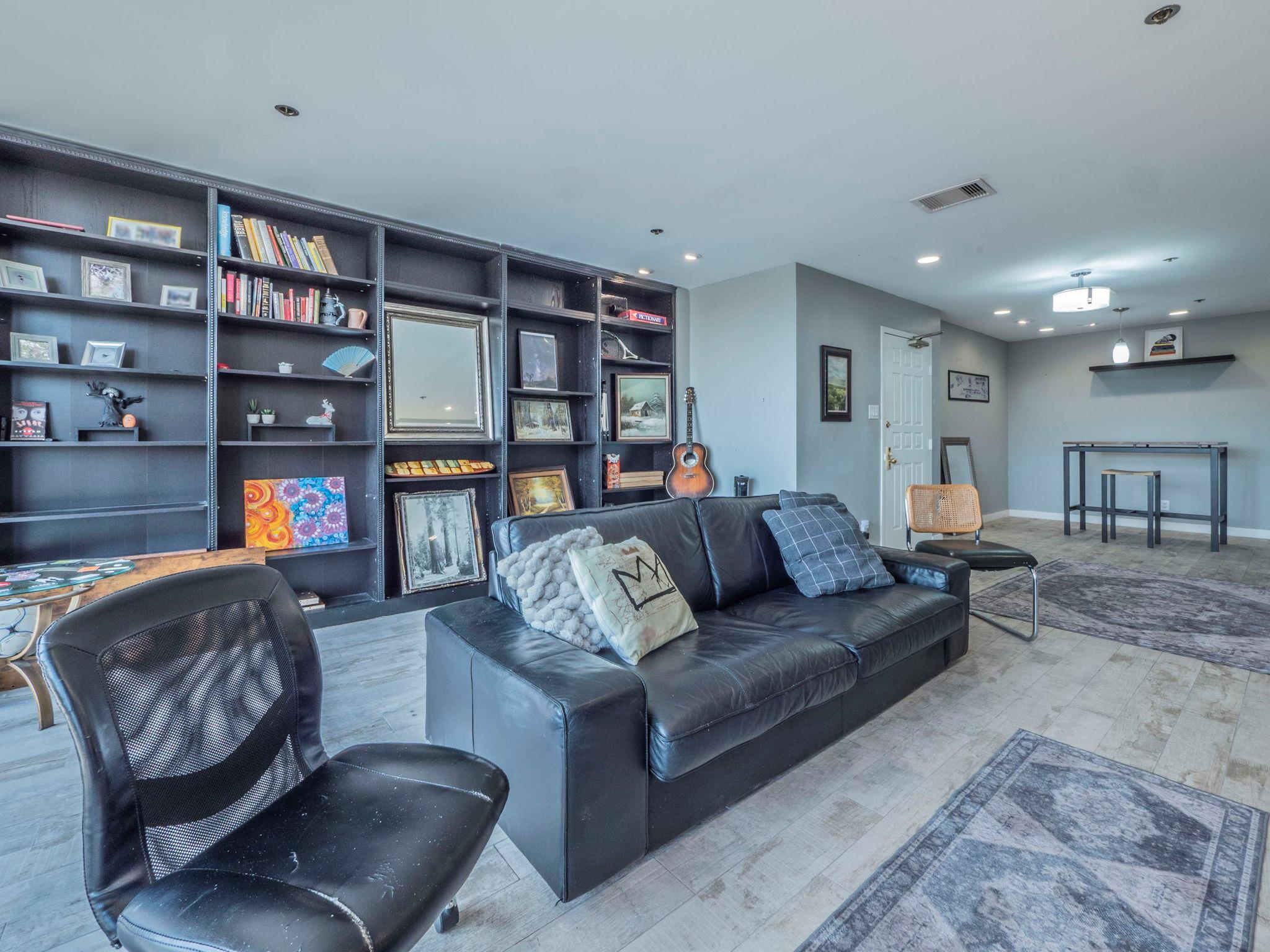 40 N Interstate 35 Highway # 4A4, Austin, TX 78701