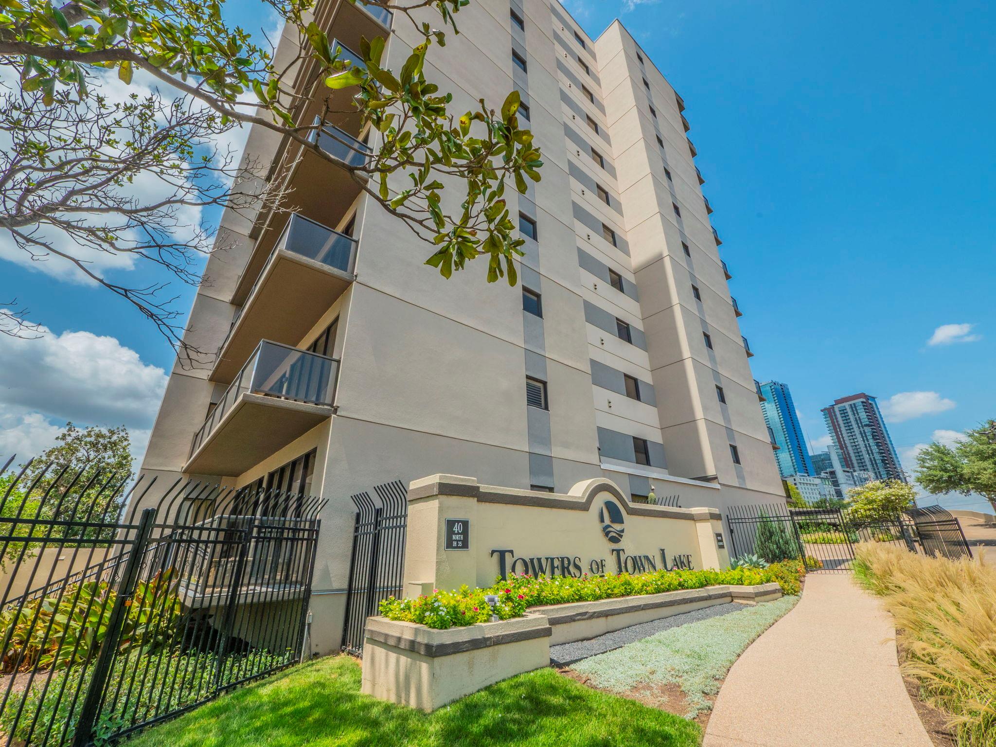 40 N Interstate 35 Highway # 4A4, Austin, TX 78701