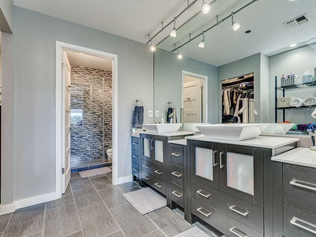 40 N Interstate 35 Highway # 4A4, Austin, TX 78701