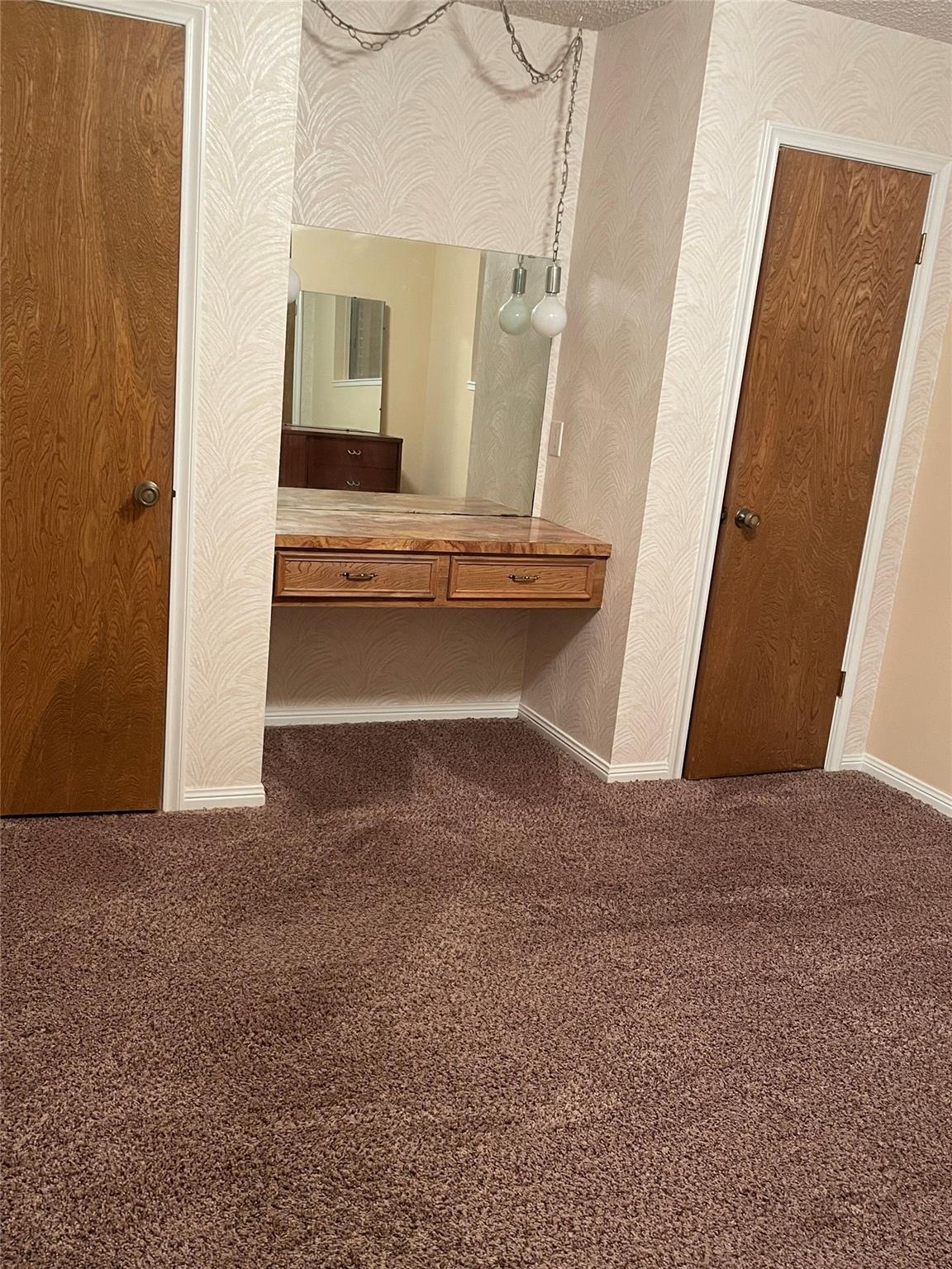 11 N Heights Dr, La Marque, TX 77568