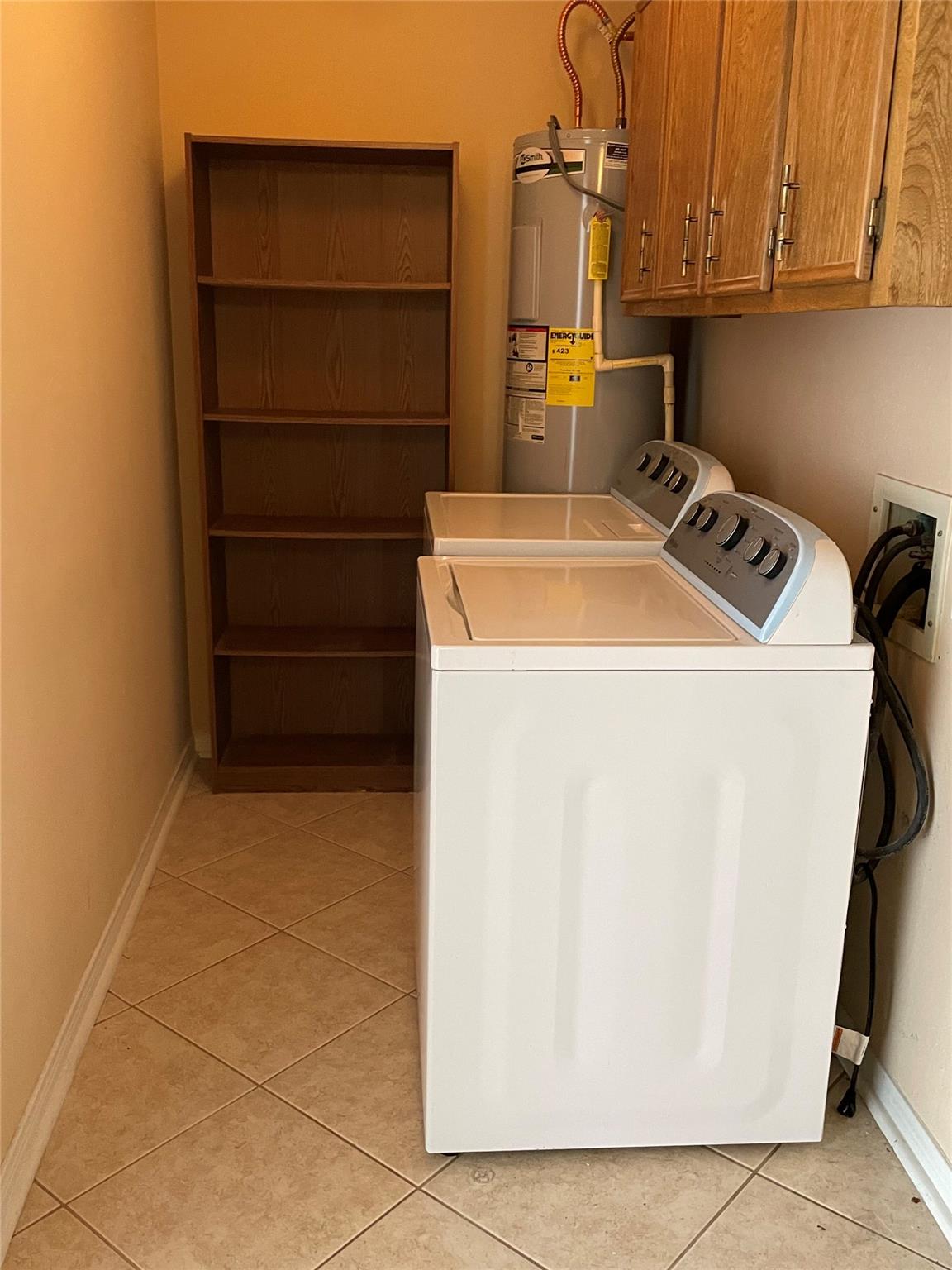 11 N Heights Dr, La Marque, TX 77568