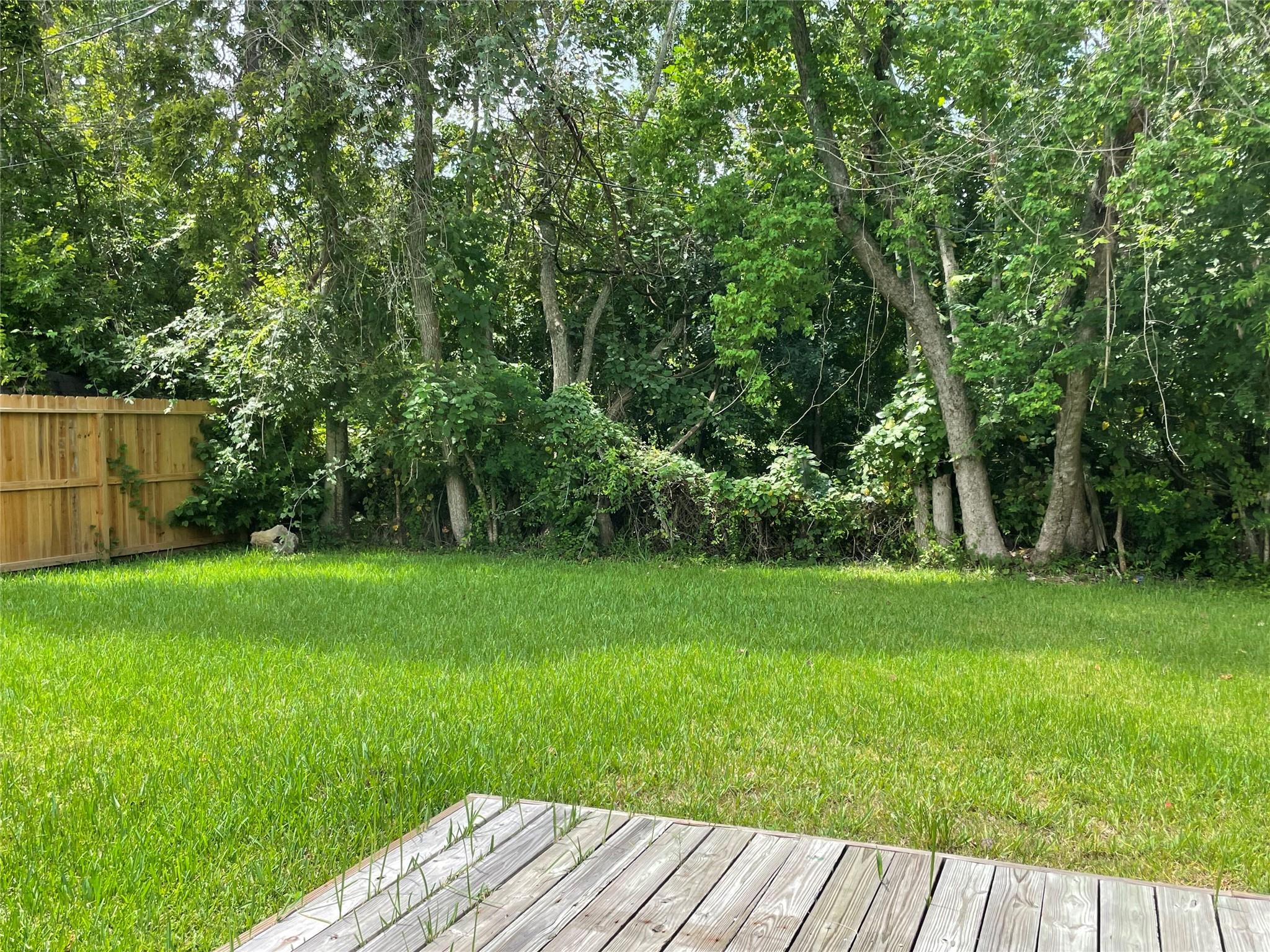 11 N Heights Dr, La Marque, TX 77568