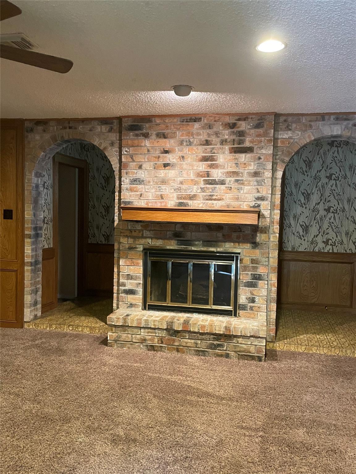 11 N Heights Dr, La Marque, TX 77568