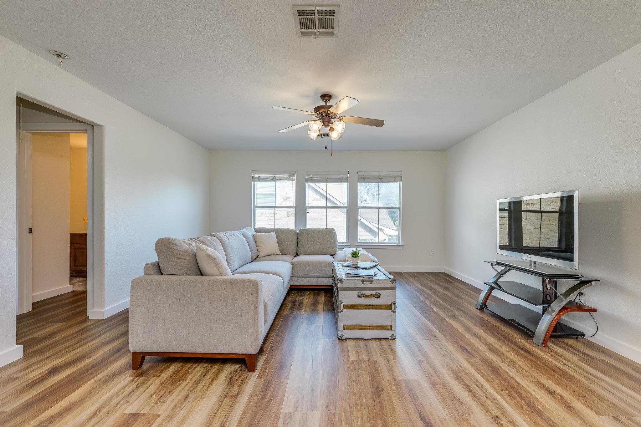 2829 Centennial Olympic Park, Austin, TX 78732