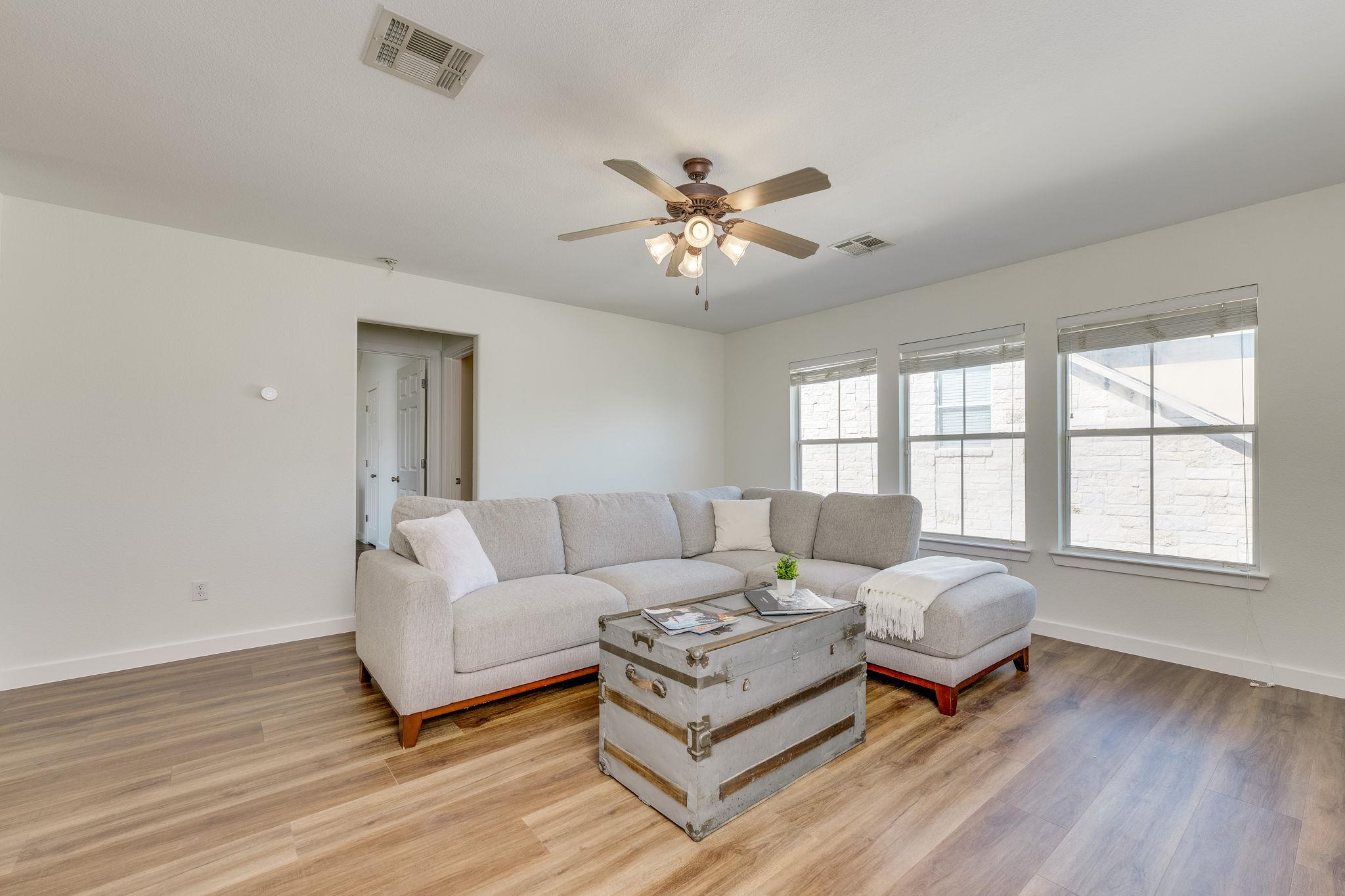 2829 Centennial Olympic Park, Austin, TX 78732