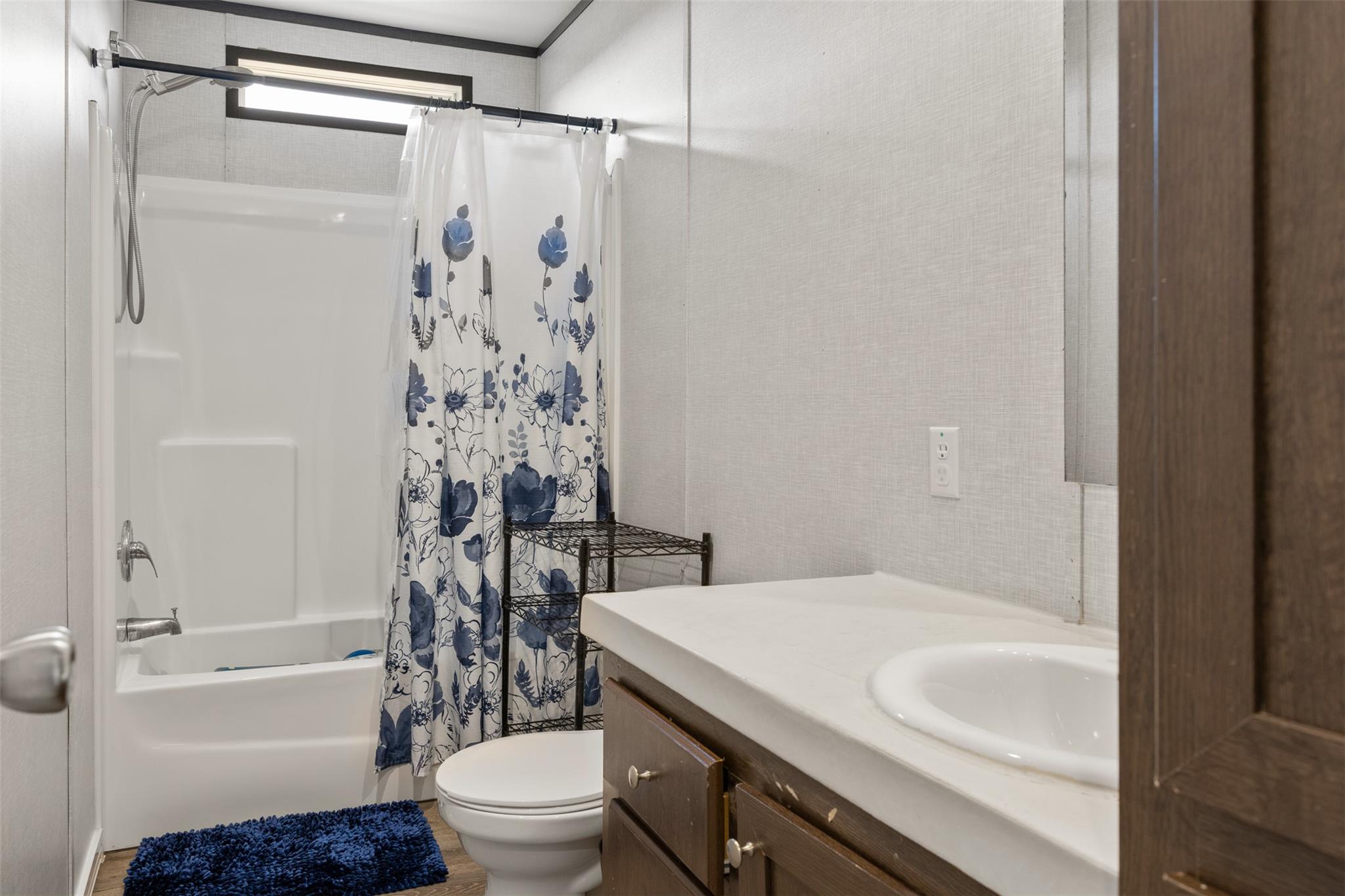 595 Tahoe Dr, Kyle, TX 78640