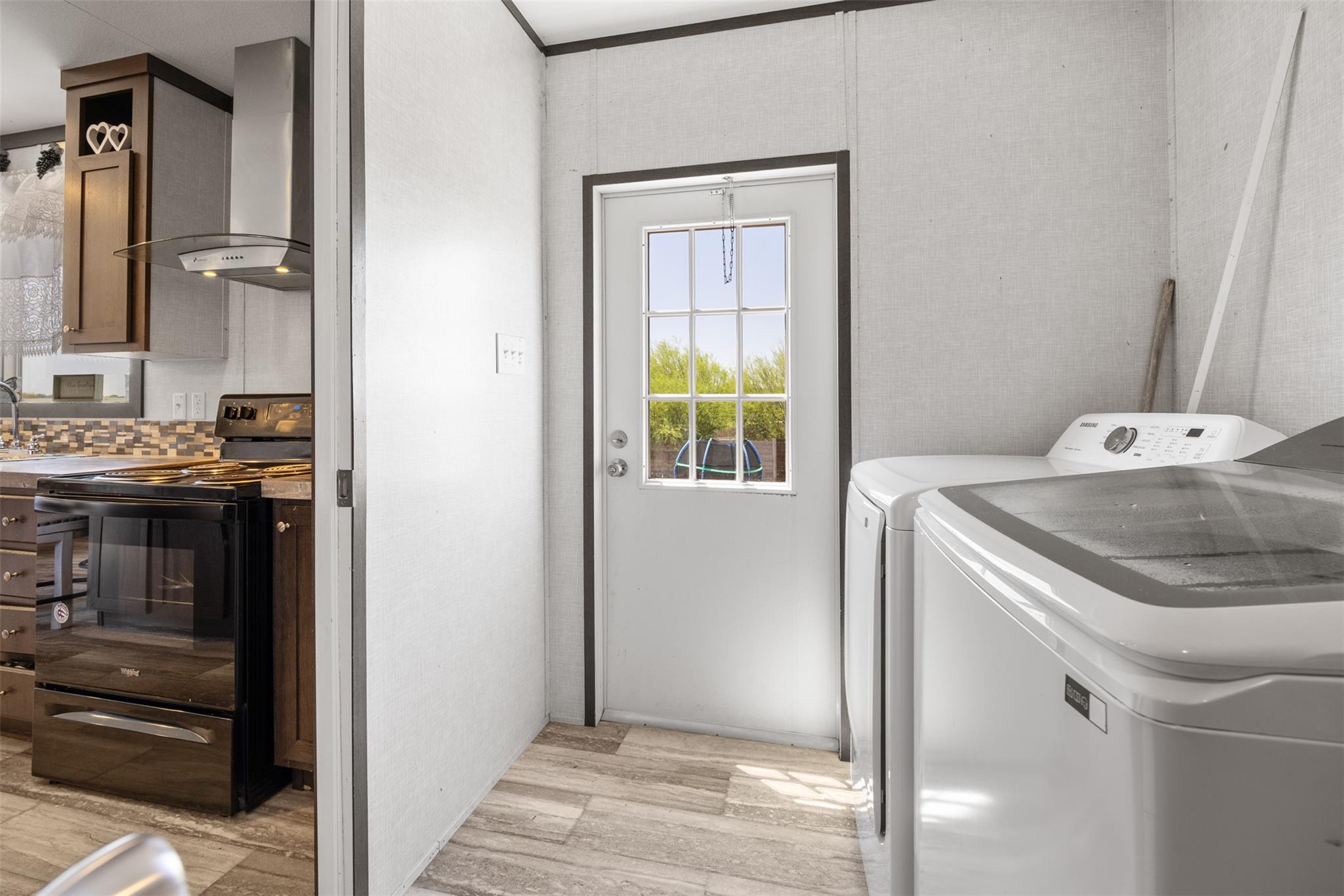 595 Tahoe Dr, Kyle, TX 78640