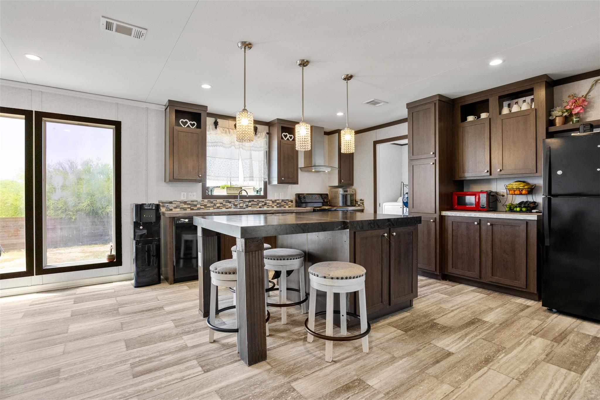 595 Tahoe Dr, Kyle, TX 78640