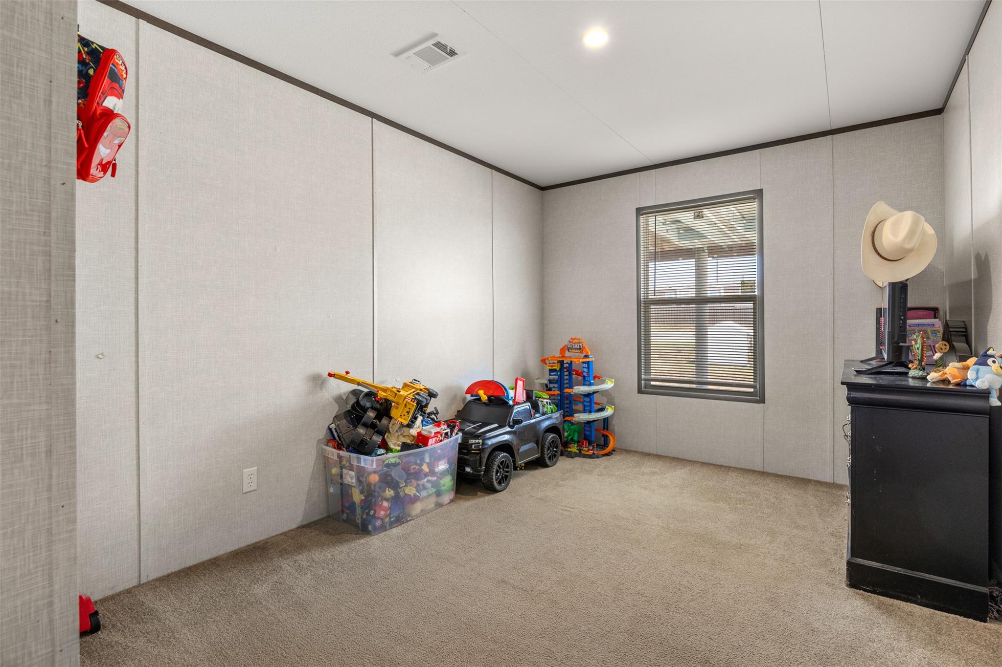 595 Tahoe Dr, Kyle, TX 78640