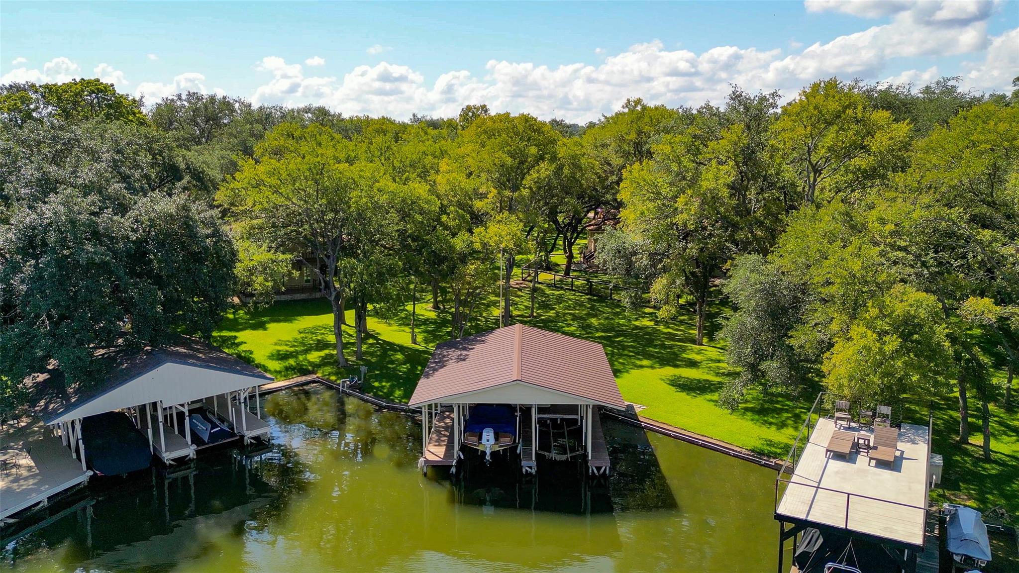 406 & 410 Lakeview Dr, Horseshoe Bay, TX 78657