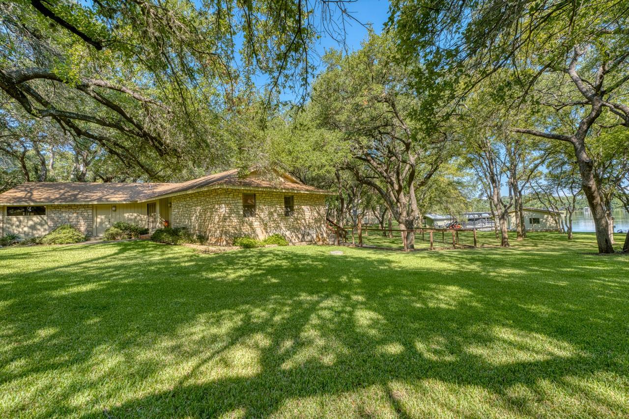 406 & 410 Lakeview Dr, Horseshoe Bay, TX 78657
