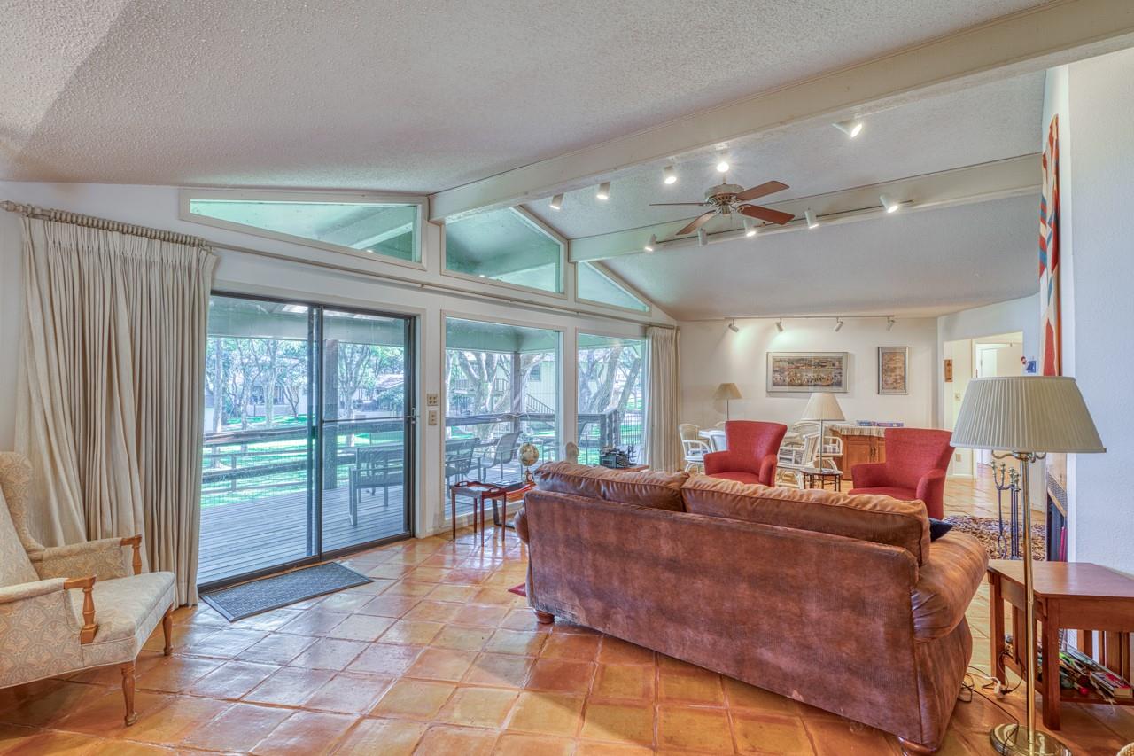 406 & 410 Lakeview Dr, Horseshoe Bay, TX 78657