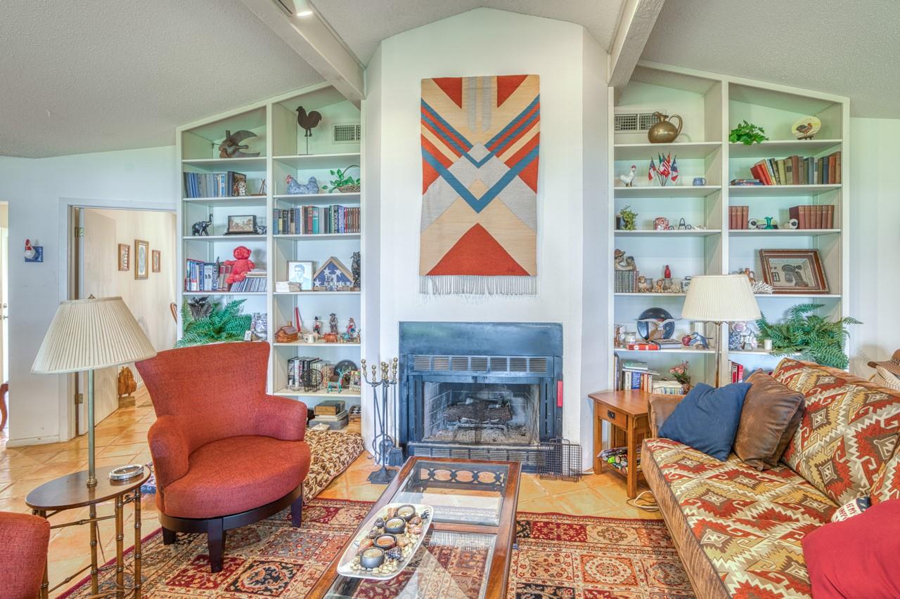 406 & 410 Lakeview Dr, Horseshoe Bay, TX 78657