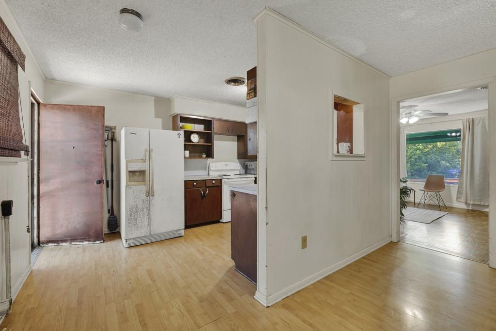 102 Selvera St, Kyle, TX 78640