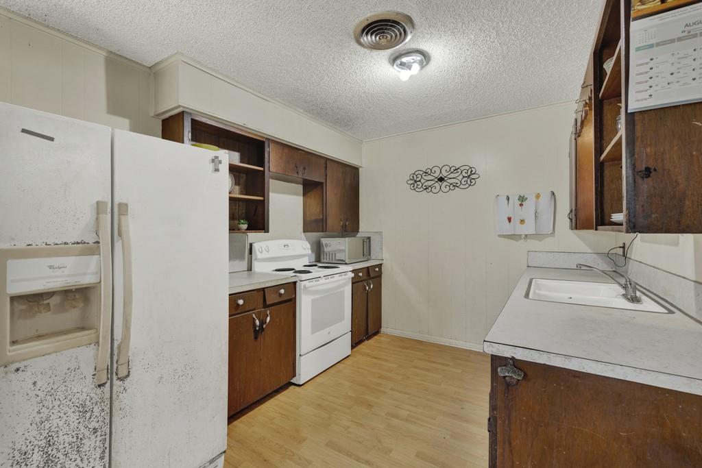 102 Selvera St, Kyle, TX 78640