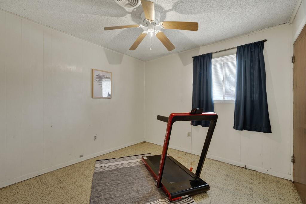 102 Selvera St, Kyle, TX 78640