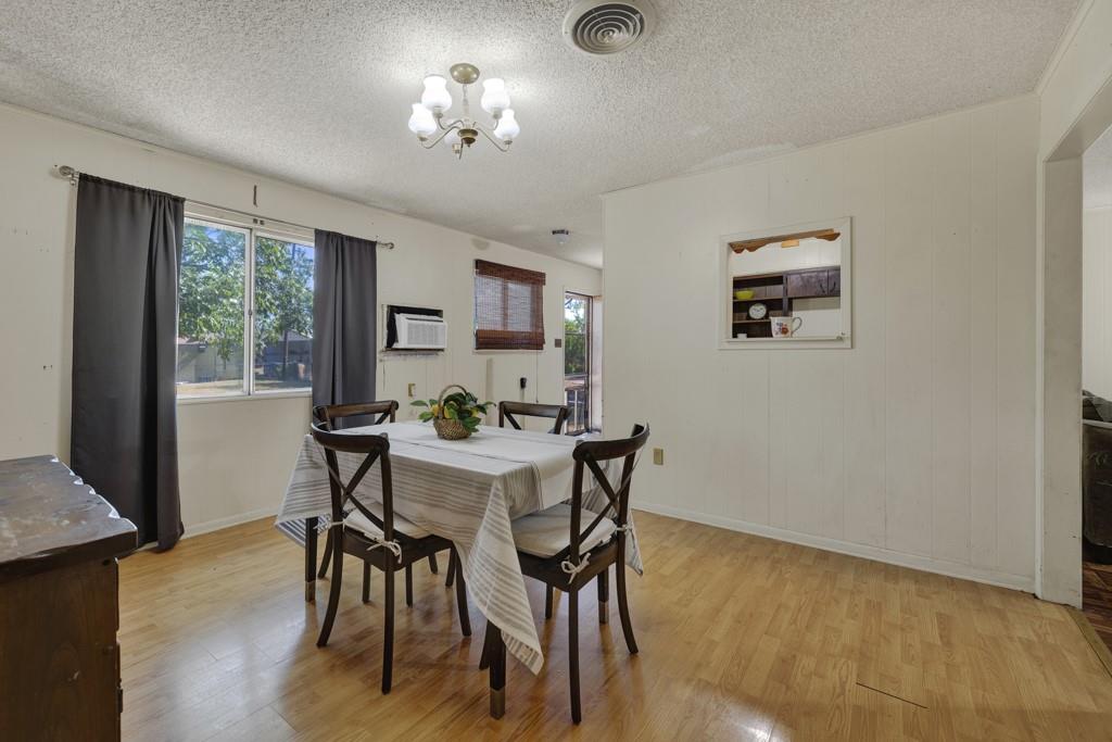 102 Selvera St, Kyle, TX 78640