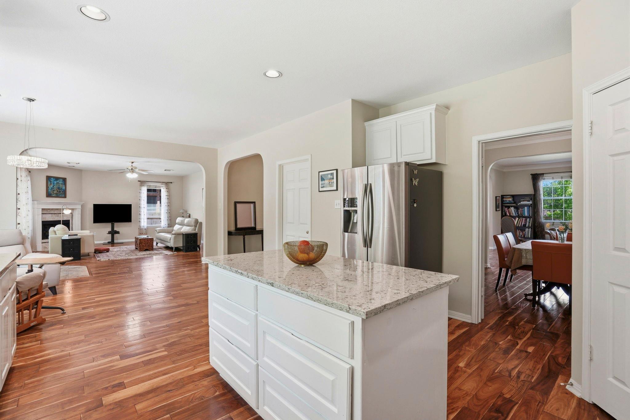 9113 Evening Primrose Path, Austin, TX 78750