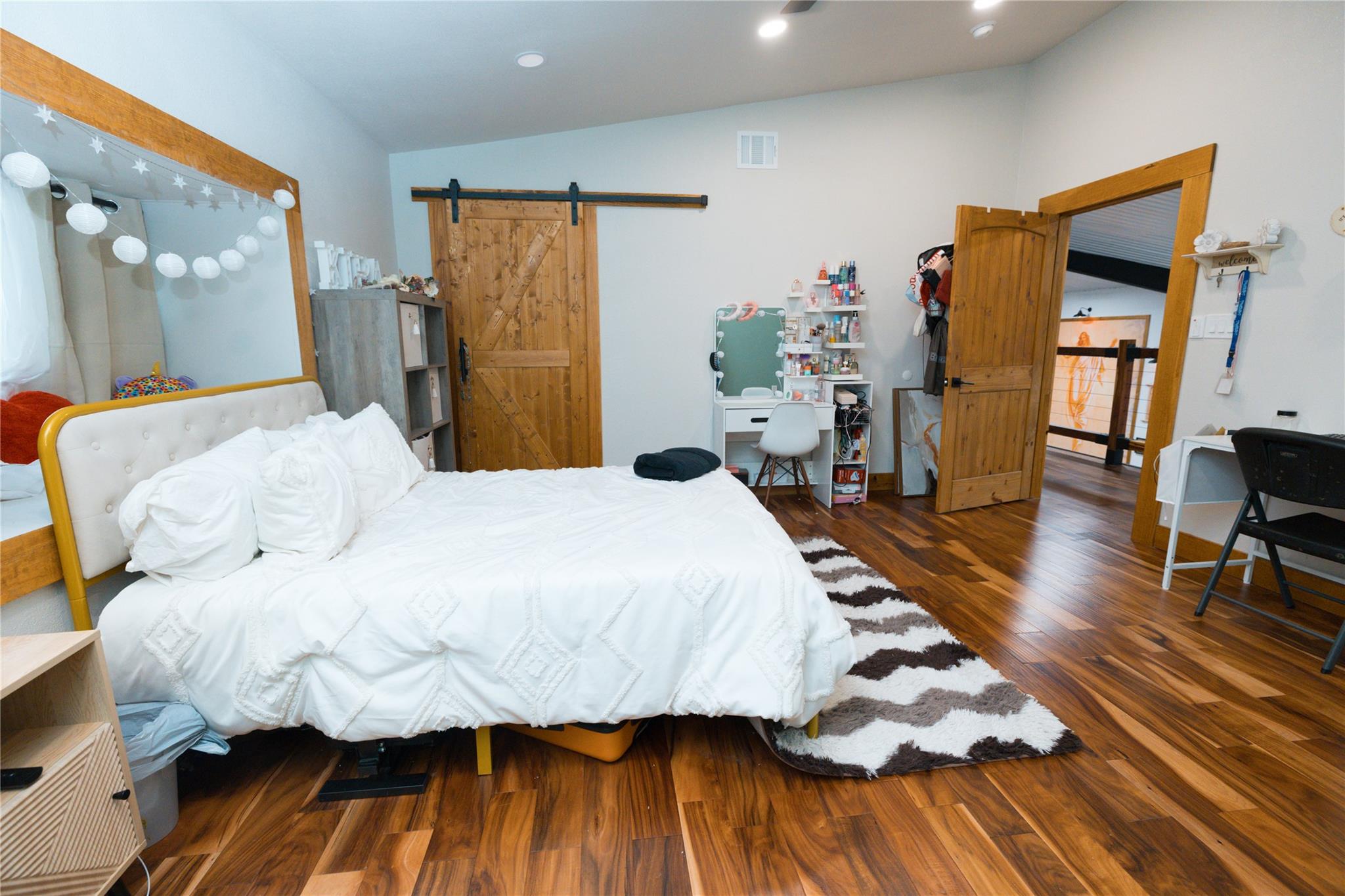 143 County Rd, Paige, TX 78659