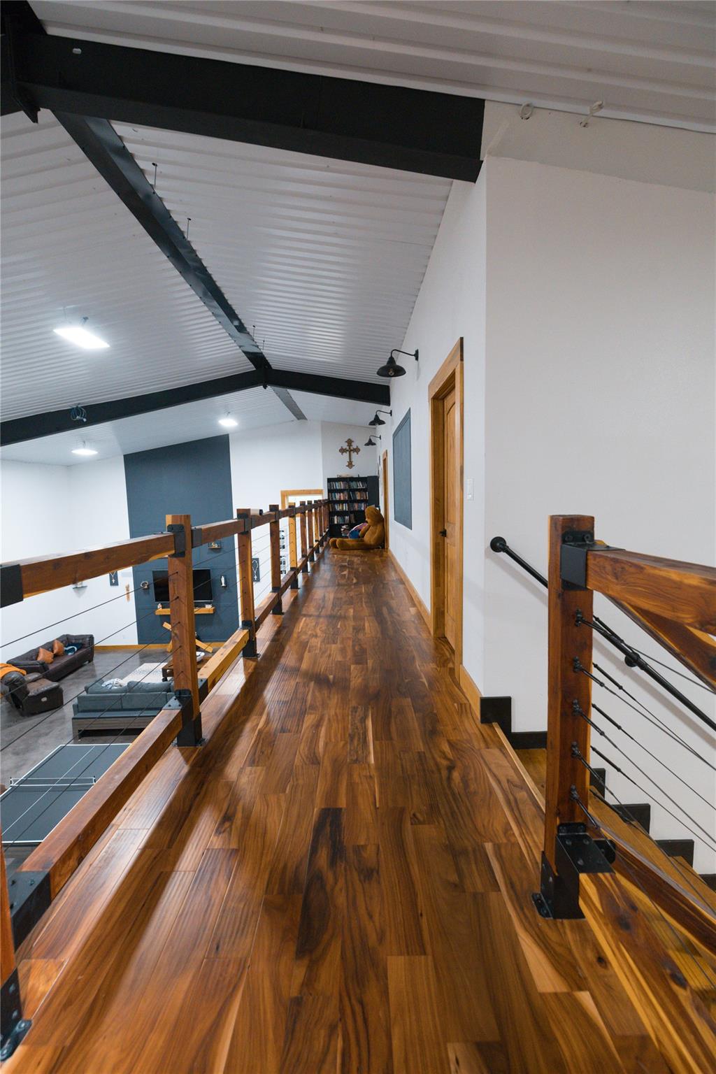 143 County Rd, Paige, TX 78659