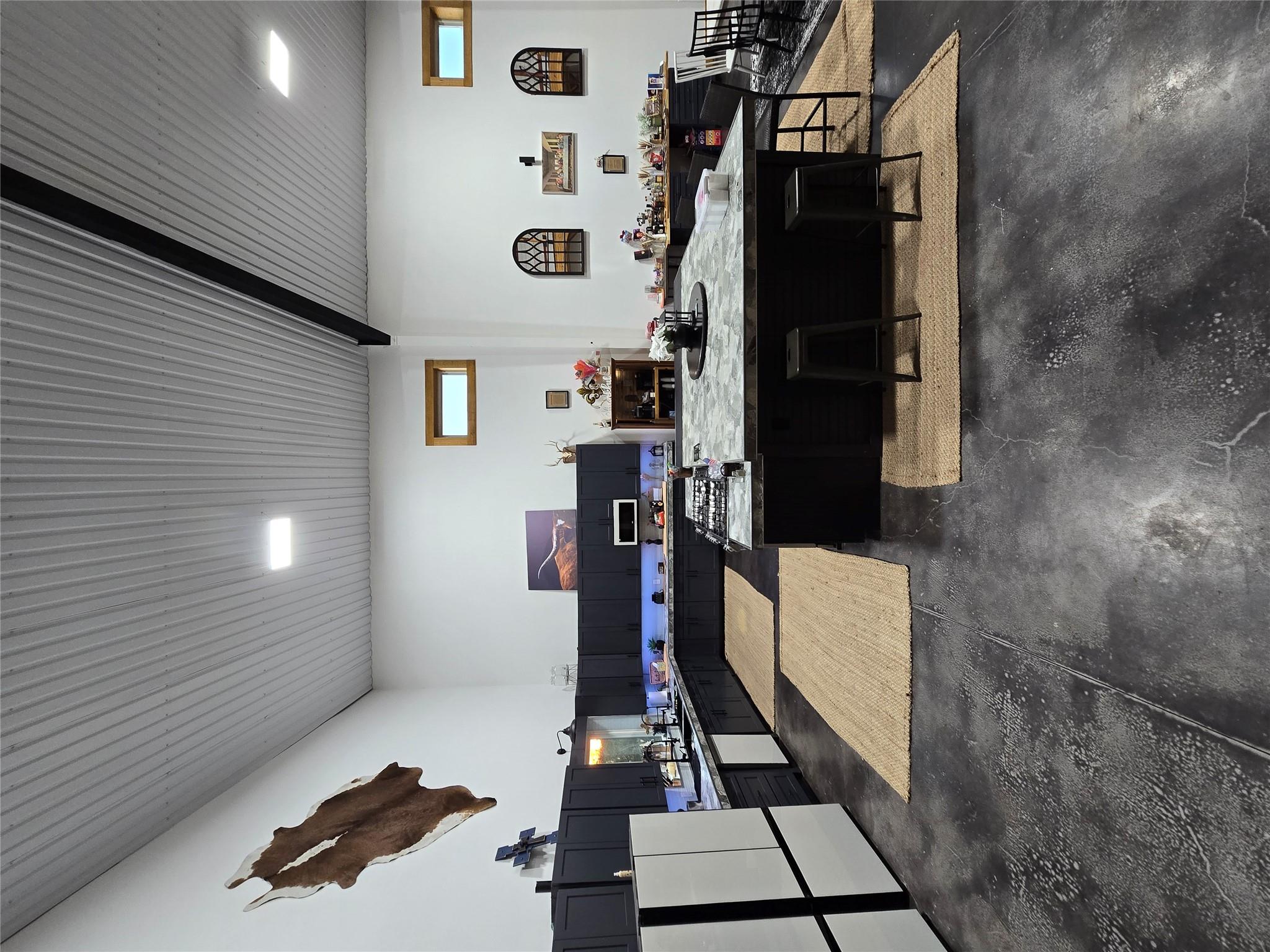 143 County Rd, Paige, TX 78659