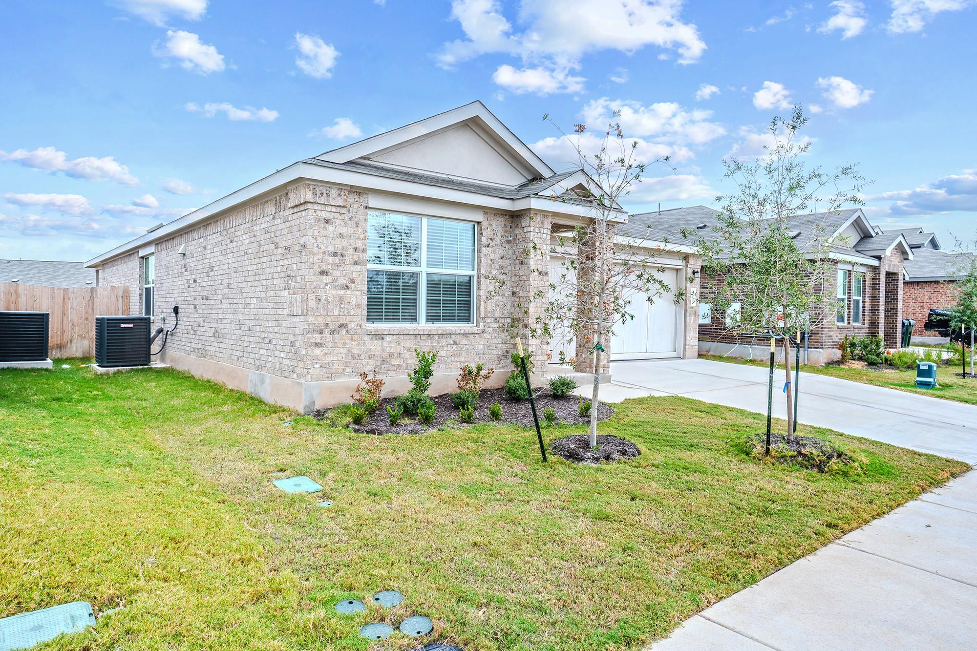 113 Imola St, Hutto, TX 78634