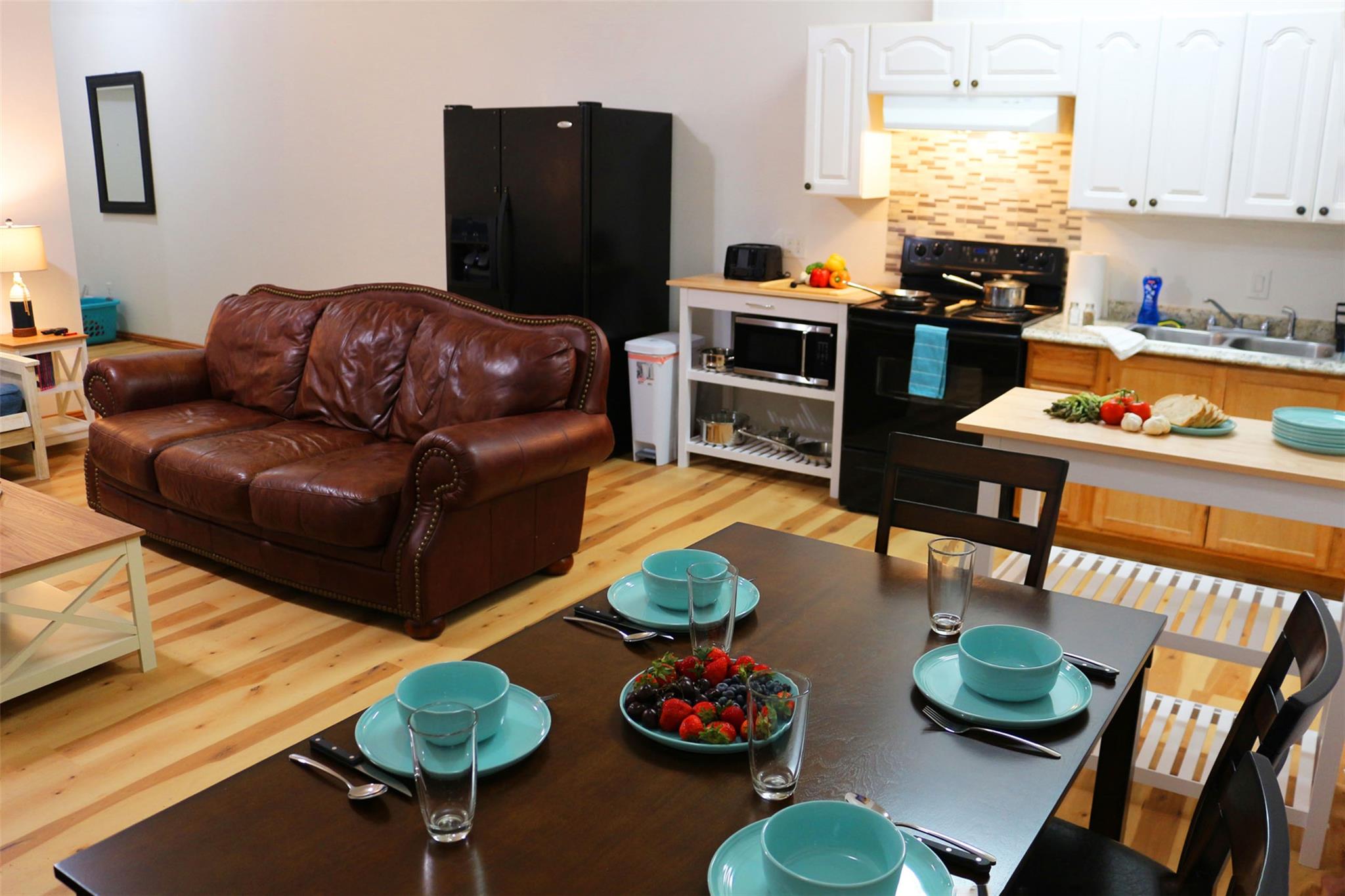 107 Martin Ln # C, Cedar Creek, TX 78612