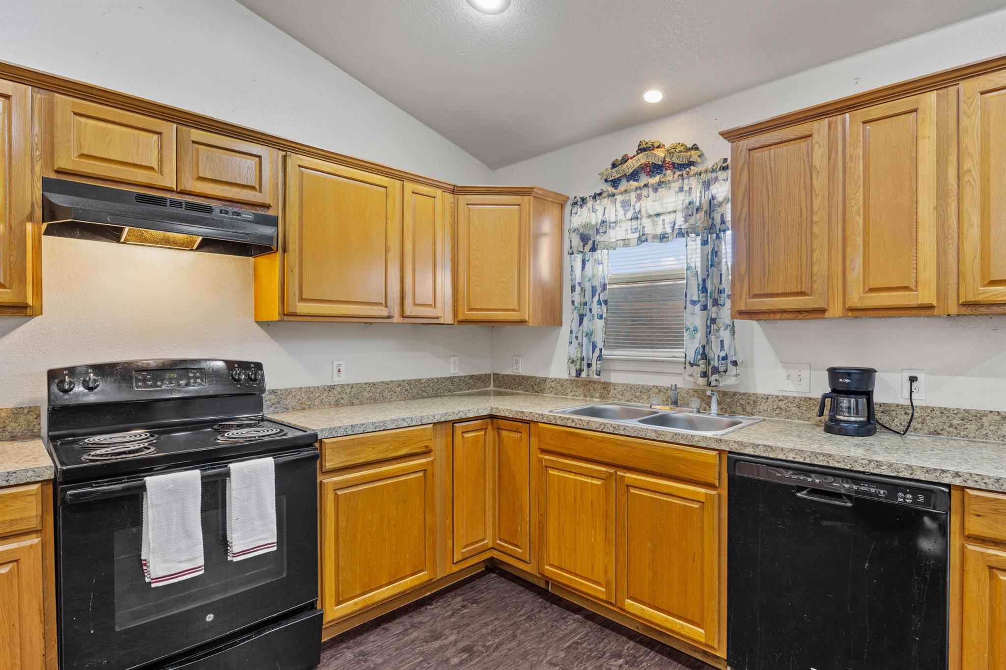 47 Mesquite Dr, Maxwell, TX 78656