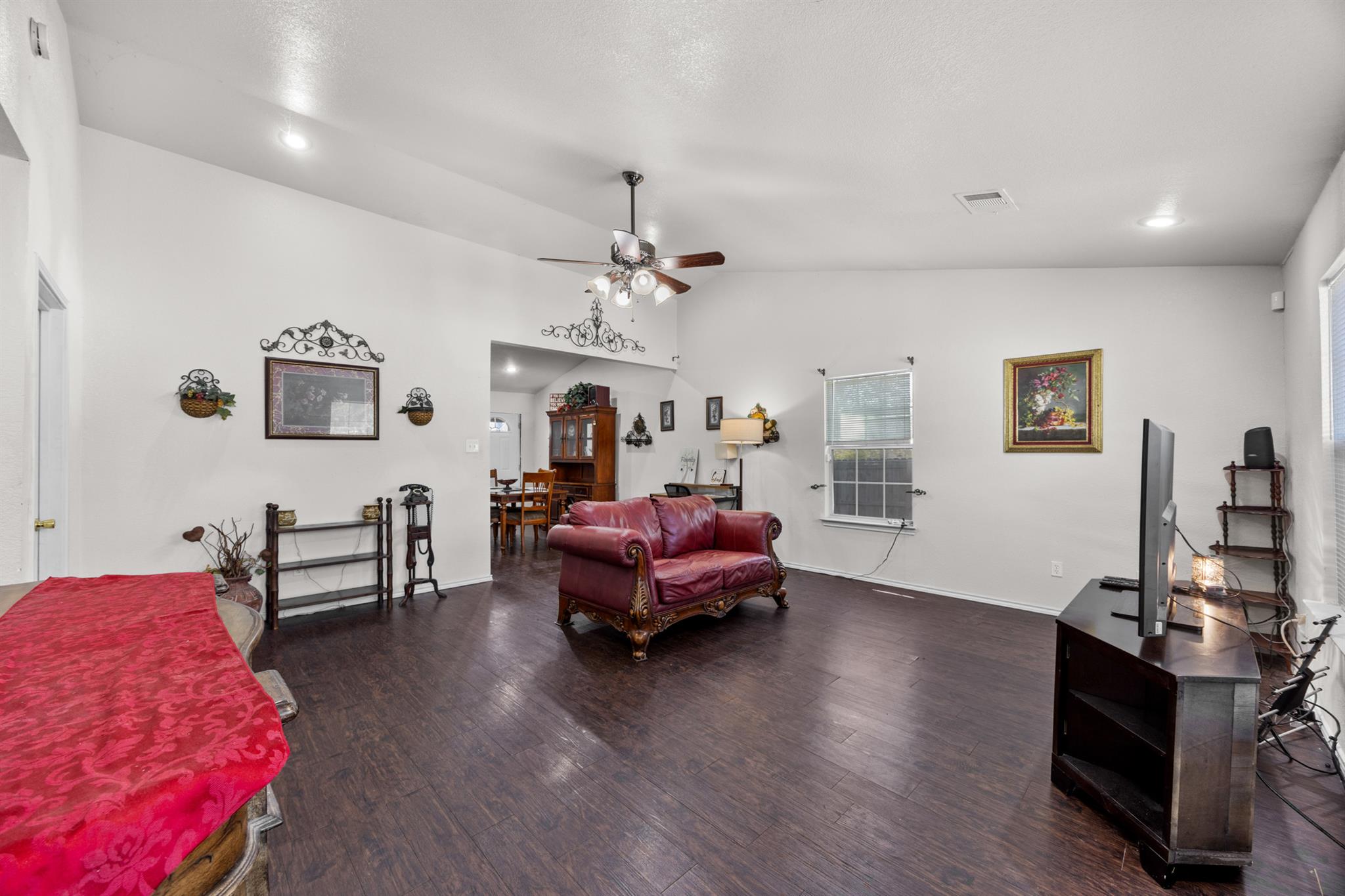 47 Mesquite Dr, Maxwell, TX 78656