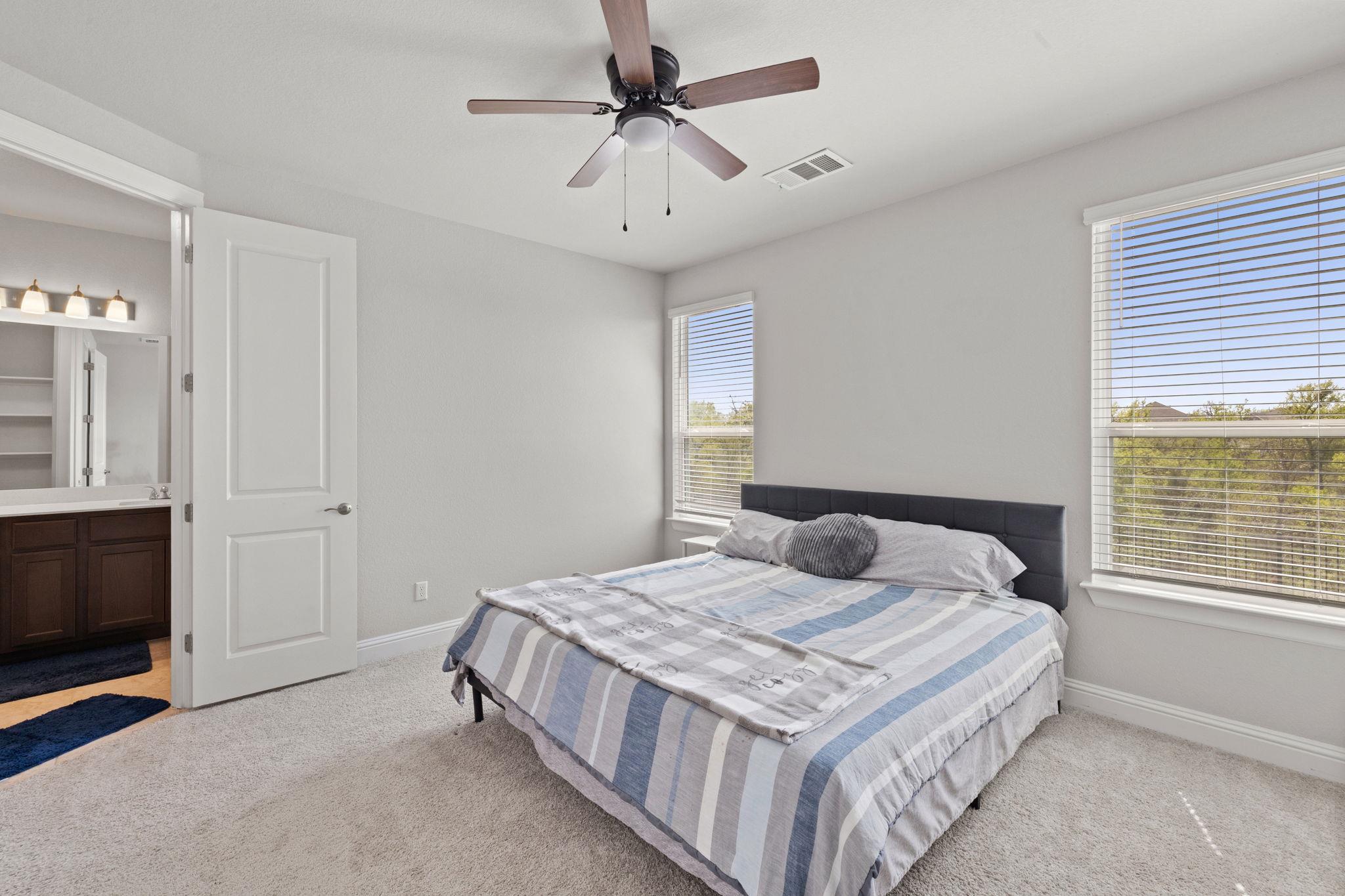 129 Stone Canyon Dr, Georgetown, TX 78628