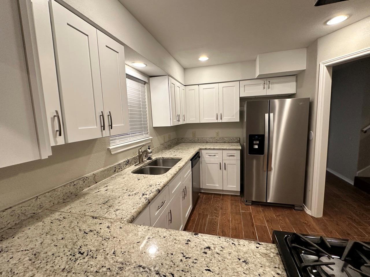 2001 KIRKSEY Dr # B, Austin, TX 78741