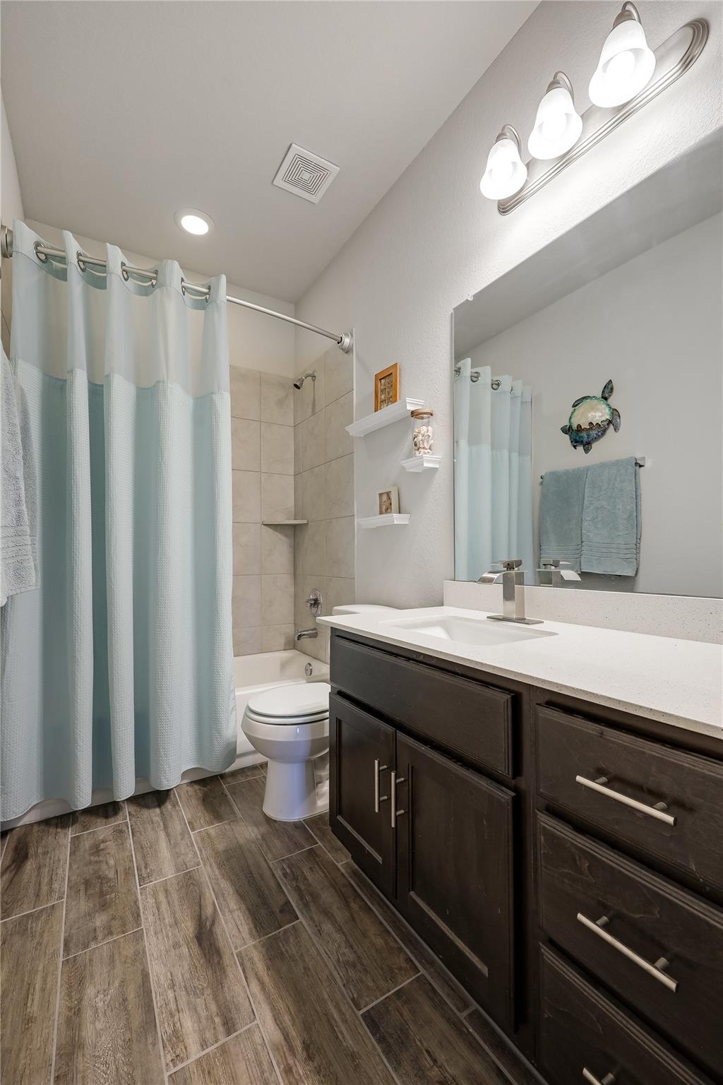 21504 Santa Domingo Ln, Lago Vista, TX 78645